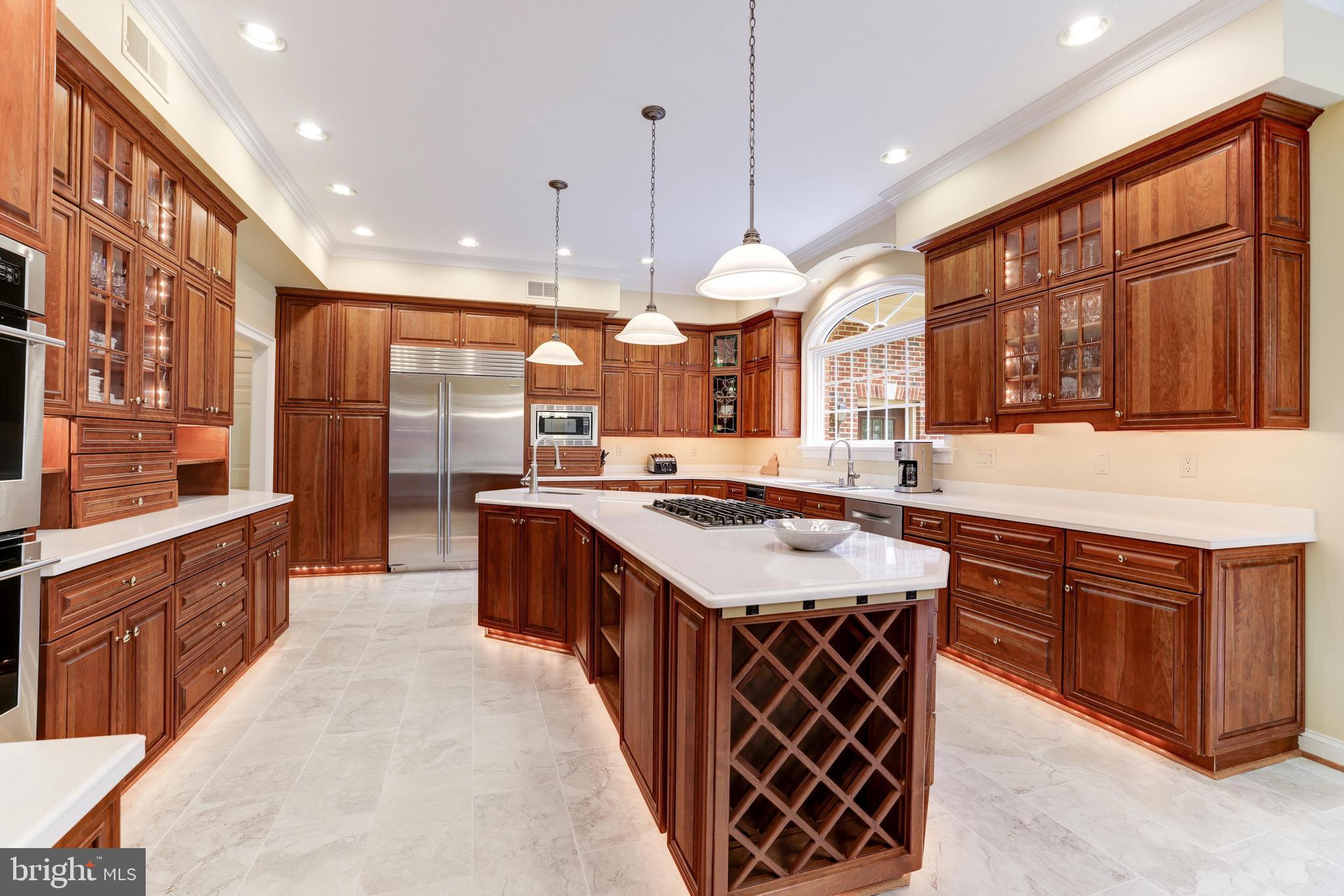 FALCON RIDGE - Residential