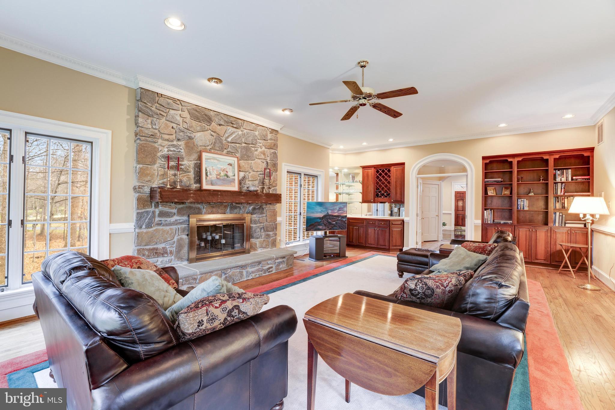 FALCON RIDGE - Residential