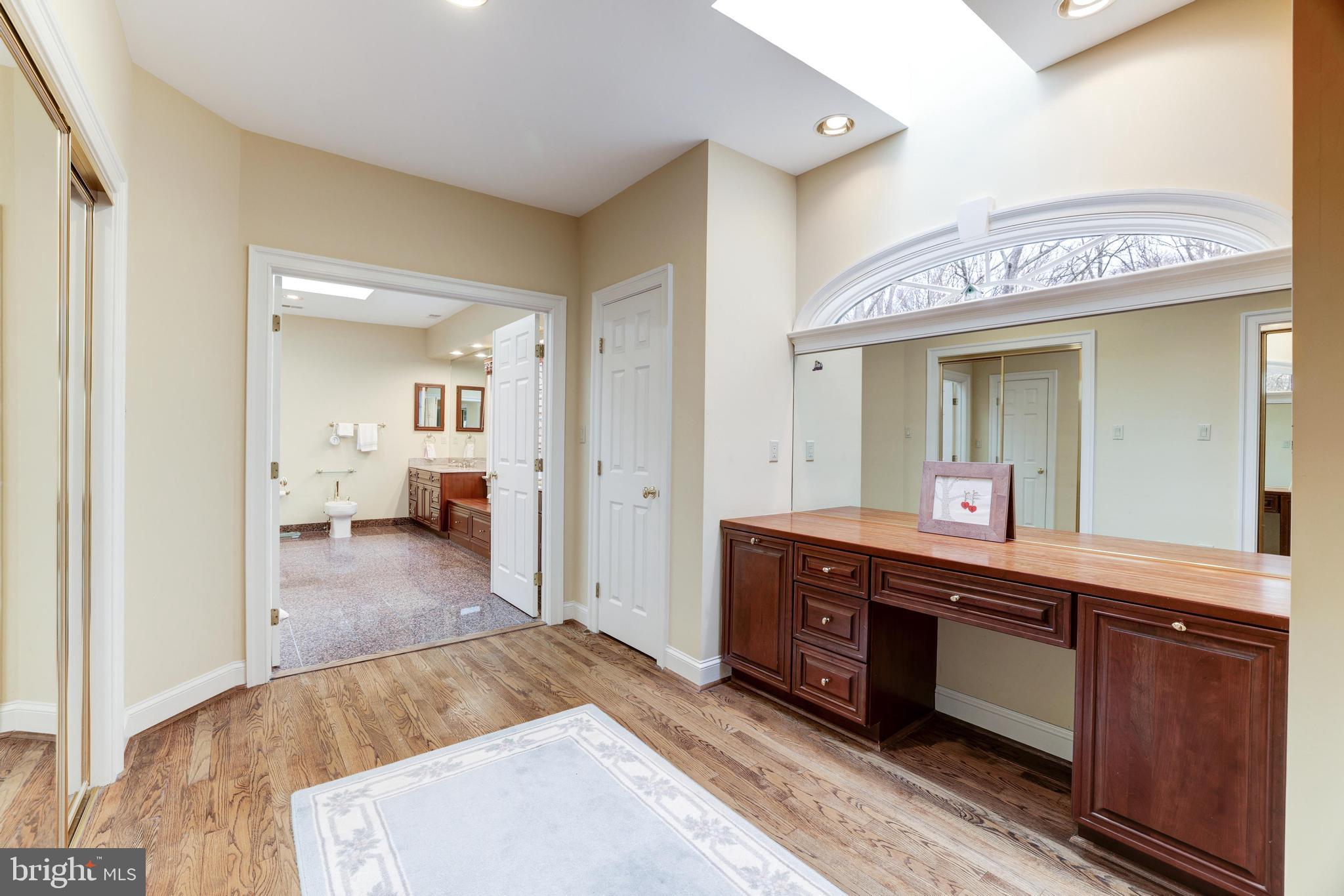 FALCON RIDGE - Residential