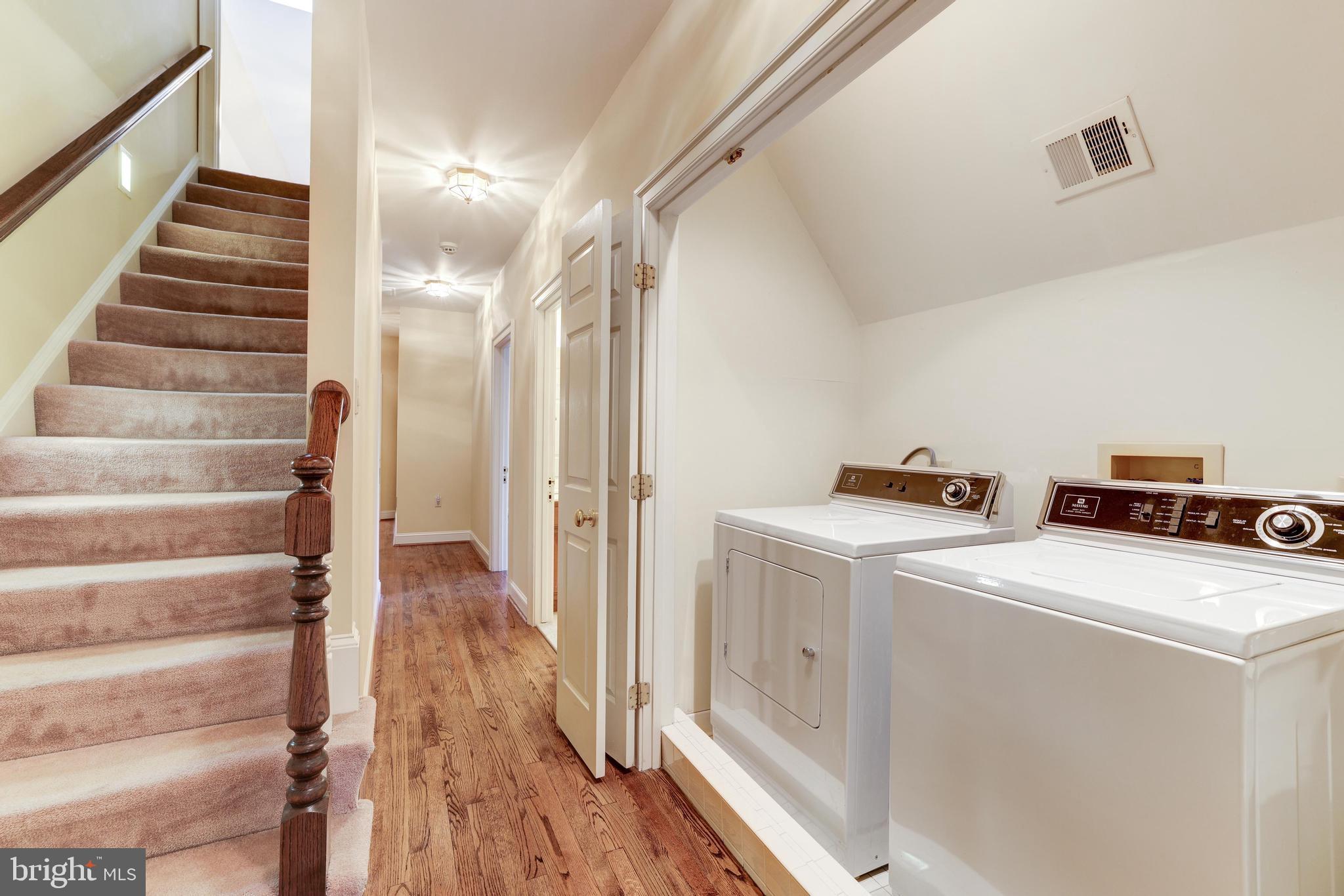 FALCON RIDGE - Residential