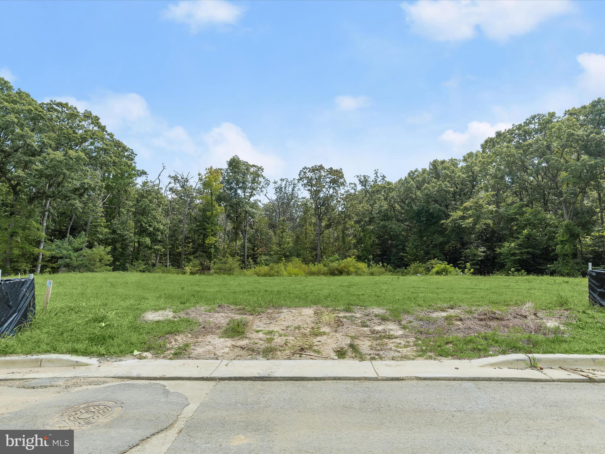 PARKSIDE PRESERVE - Land