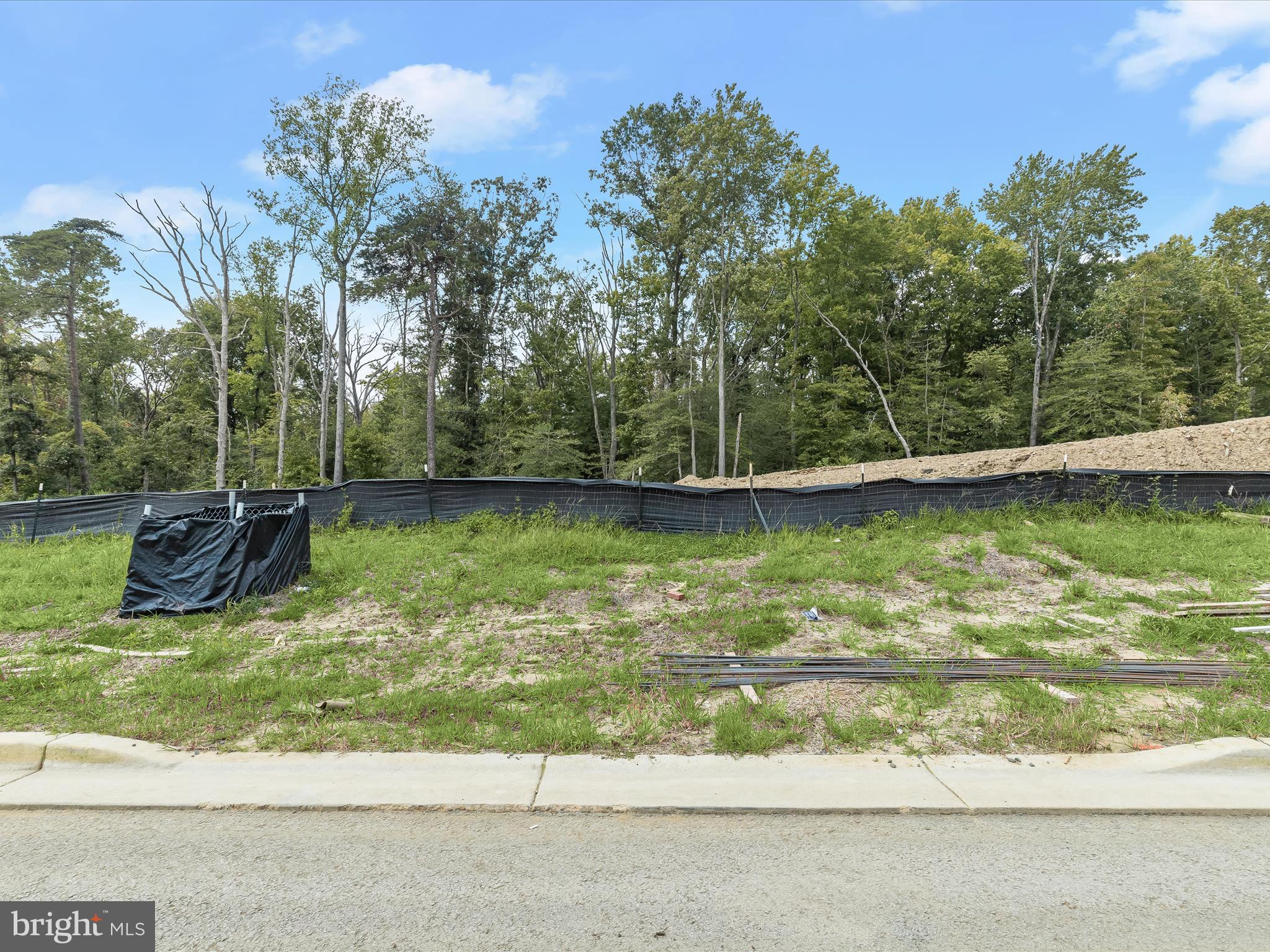 PARKSIDE PRESERVE - Land