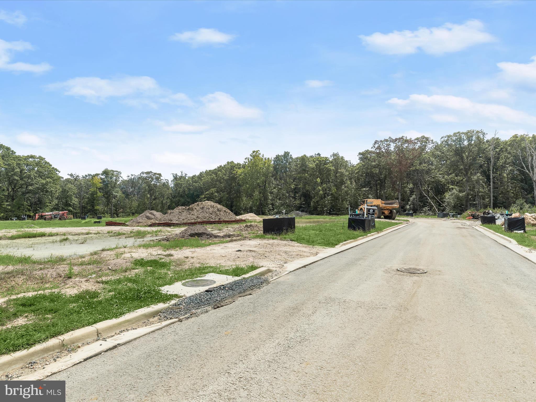 PARKSIDE PRESERVE - Land