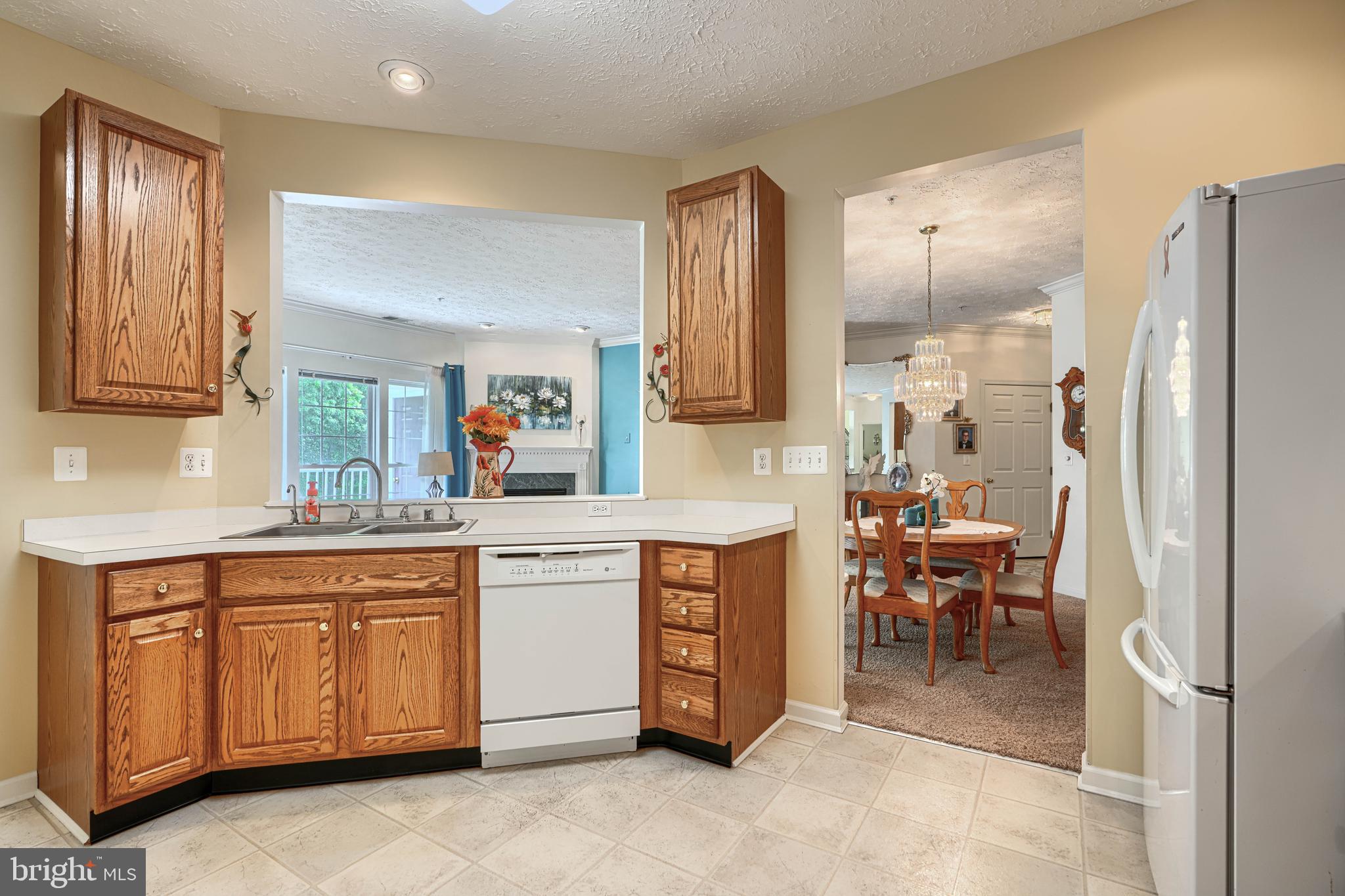 PERRY HALL FARMS GARDEN CONDOS - Residential