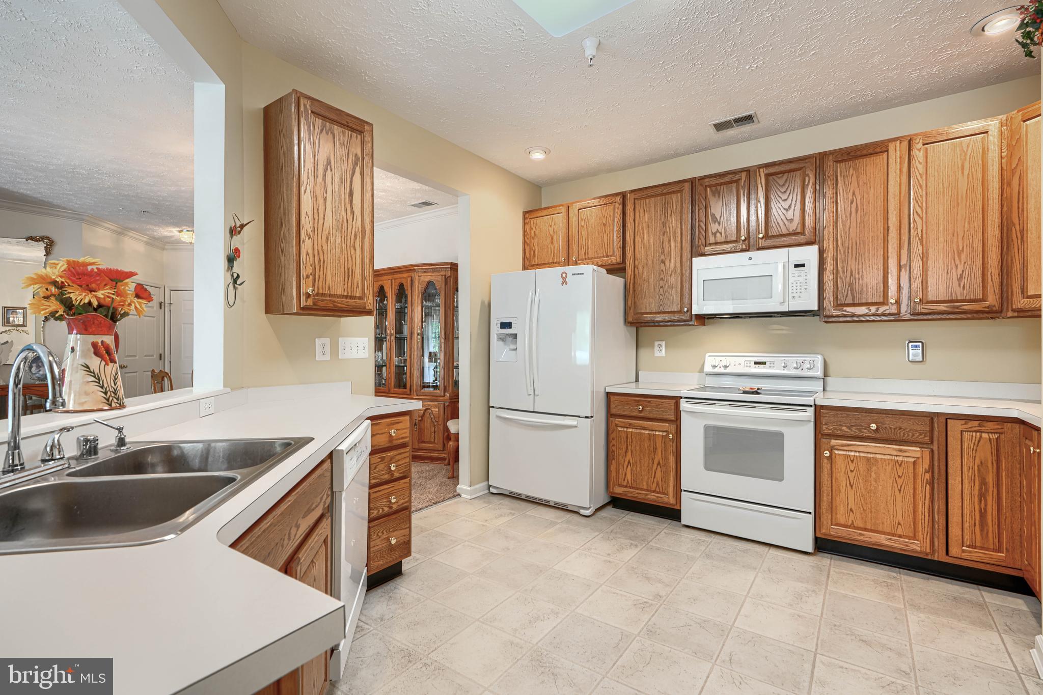 PERRY HALL FARMS GARDEN CONDOS - Residential