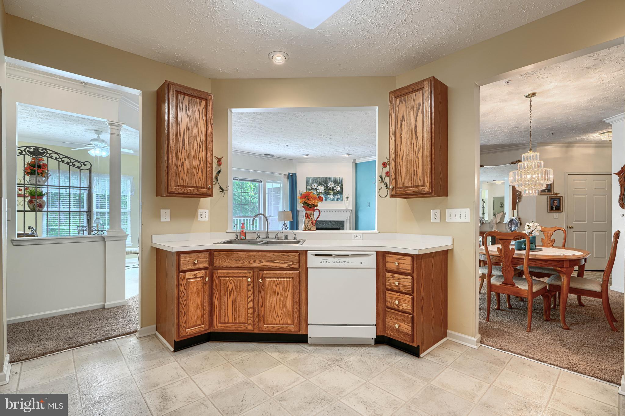 PERRY HALL FARMS GARDEN CONDOS - Residential