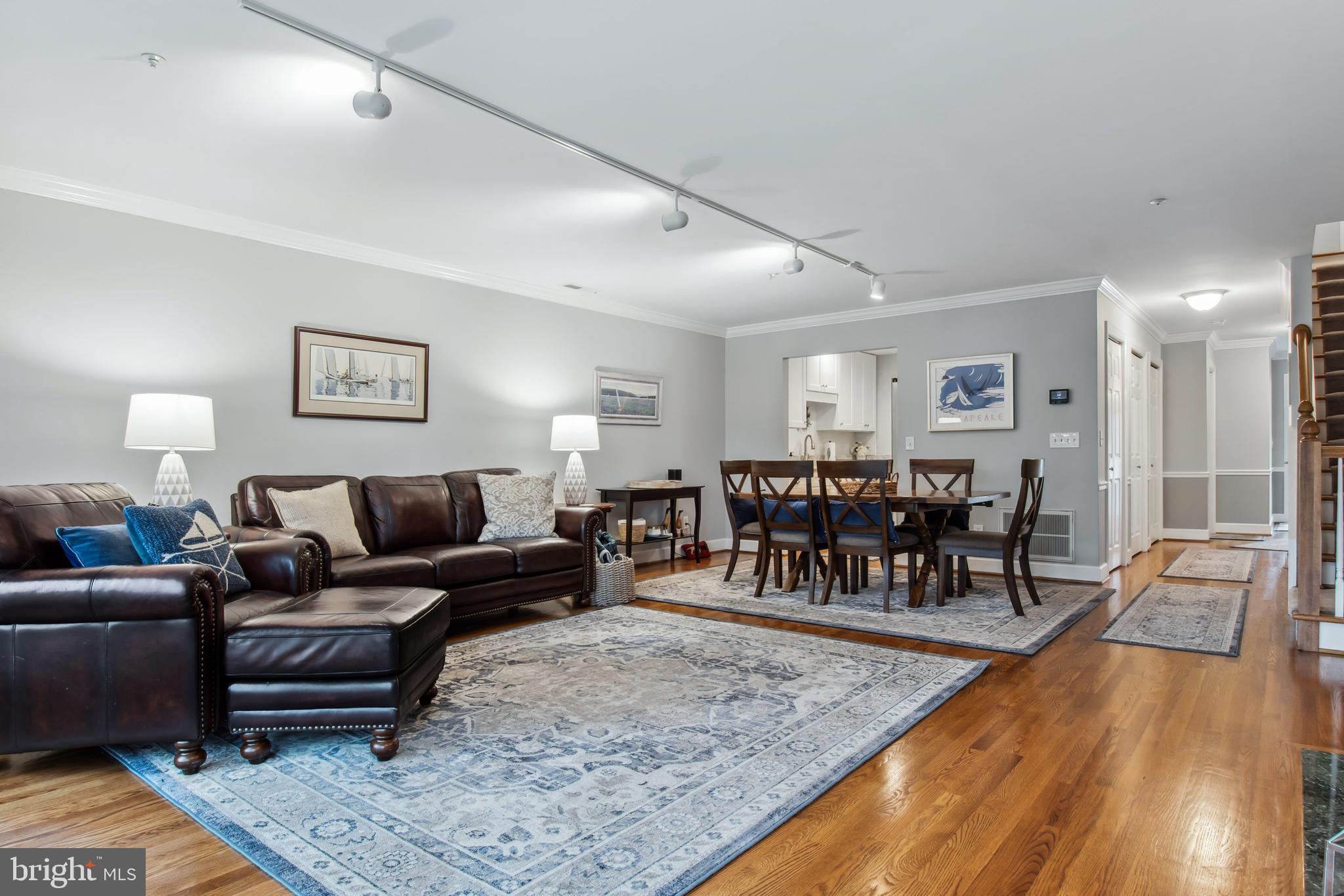 QUAIL HOLLOW - Residential