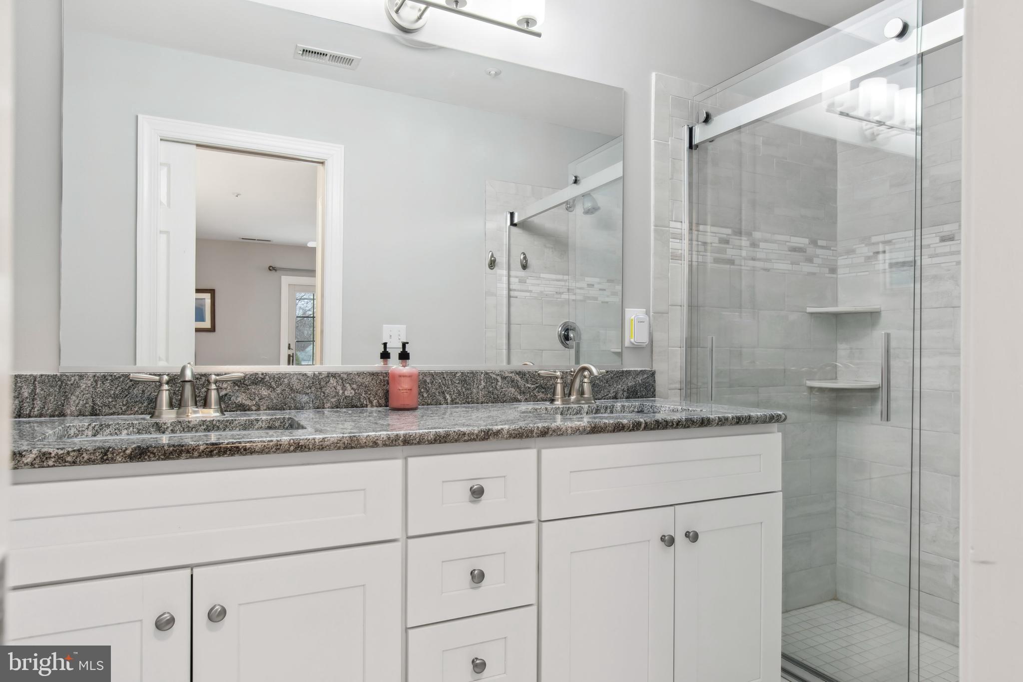 QUAIL HOLLOW - Residential