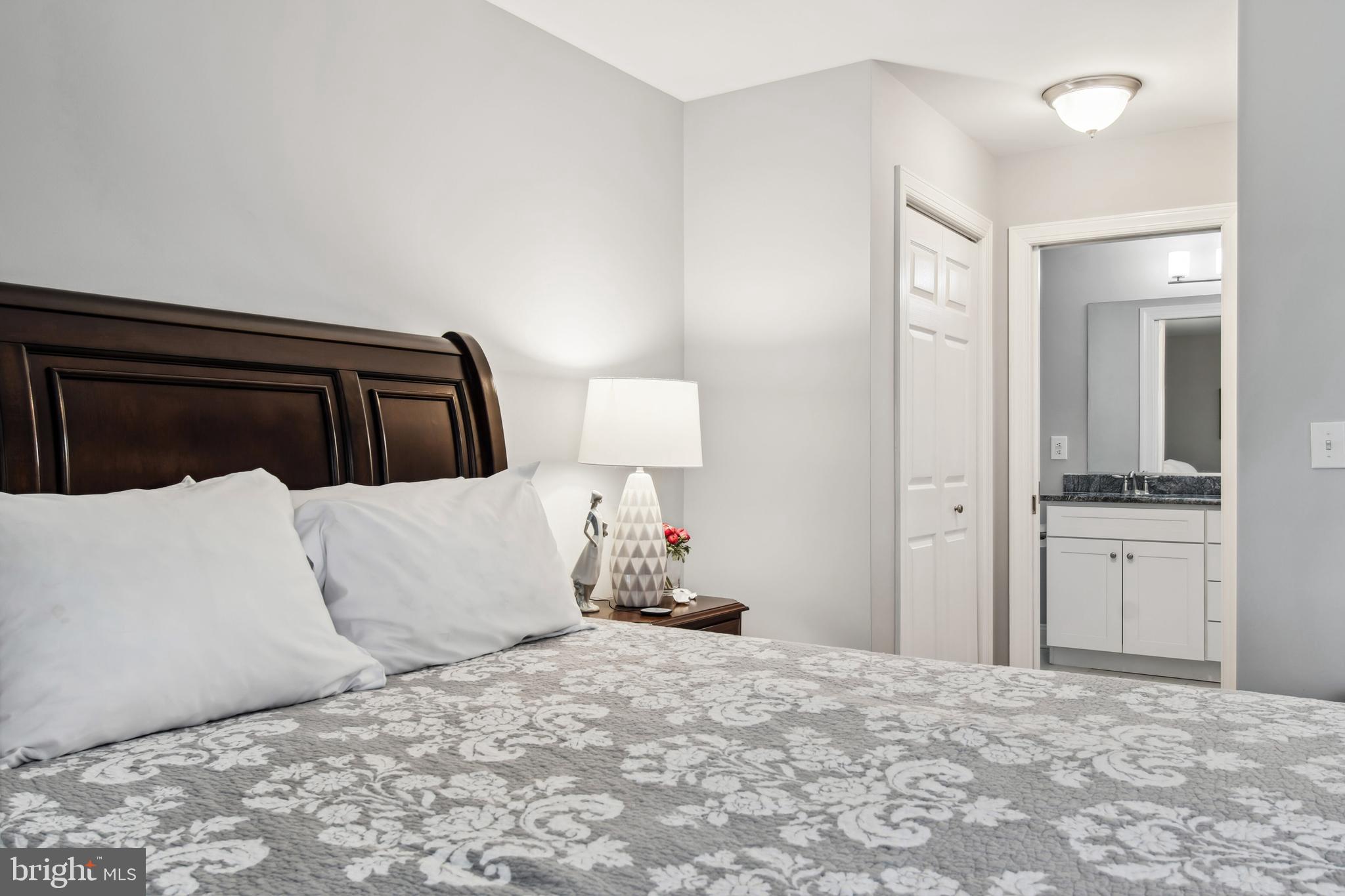 QUAIL HOLLOW - Residential