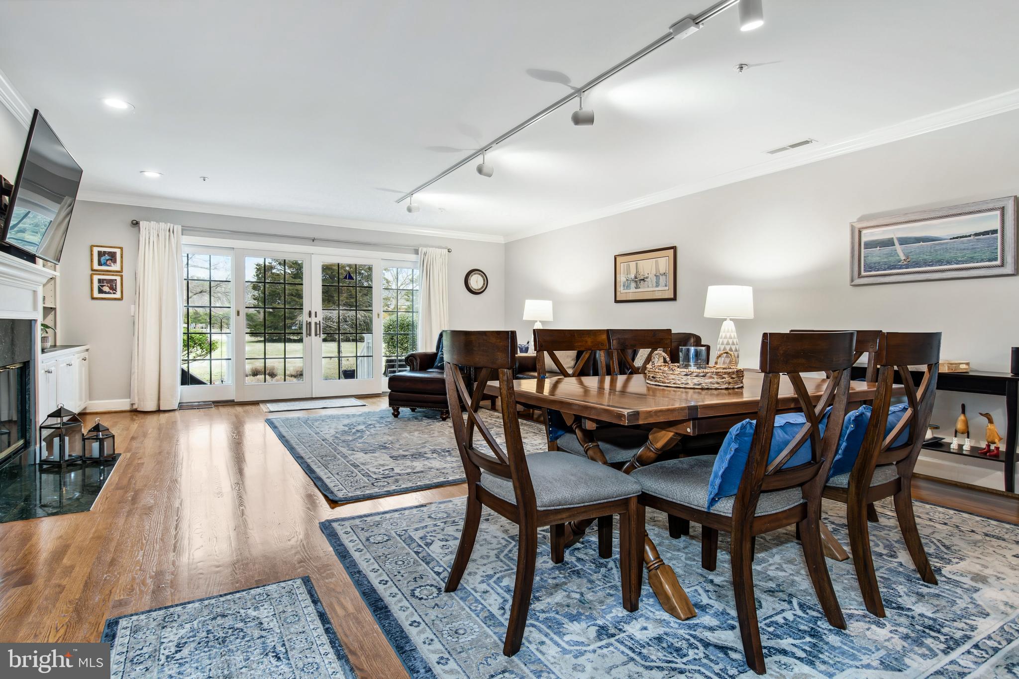 QUAIL HOLLOW - Residential