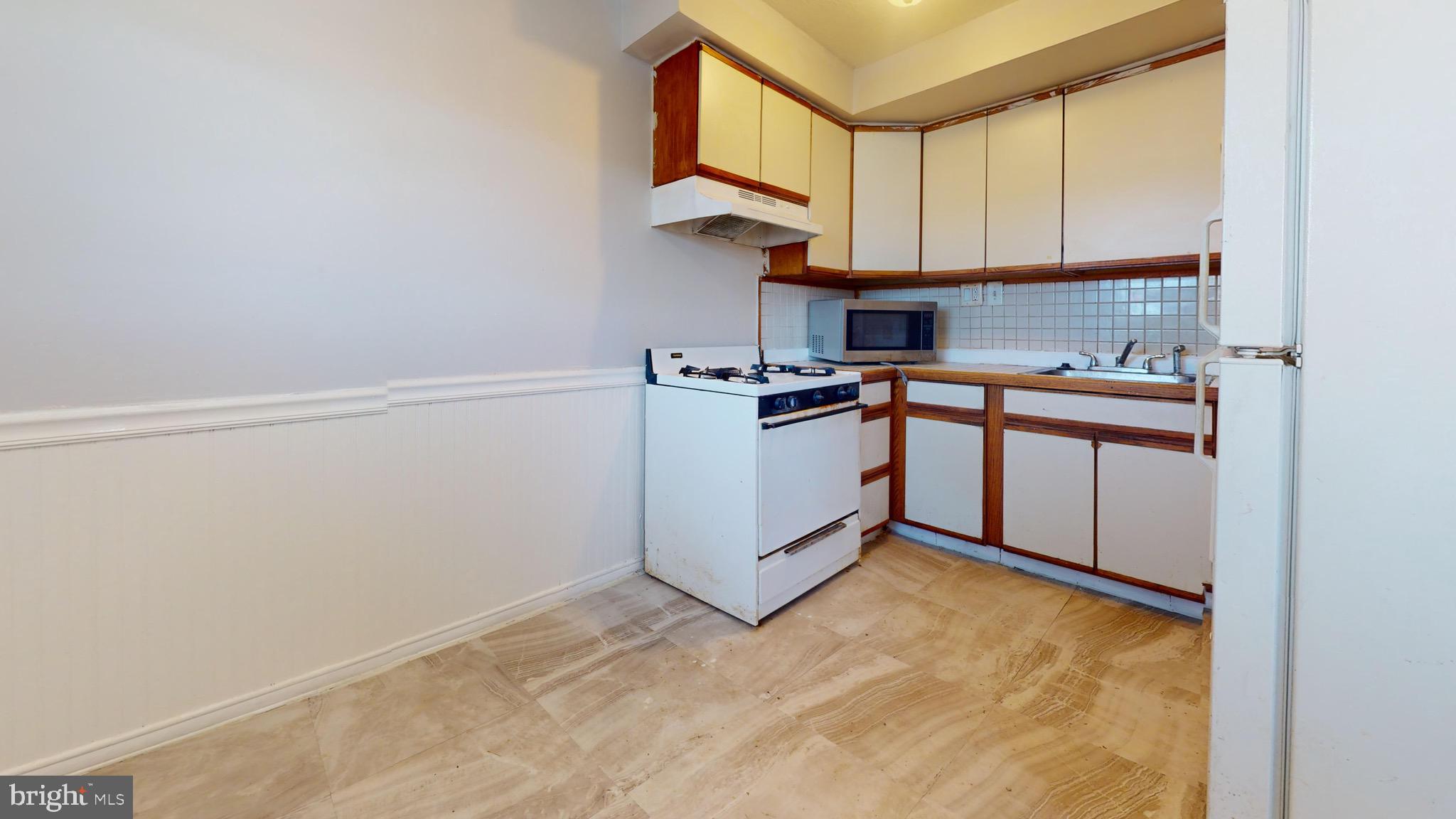 PHILADELPHIA - Residential Lease
