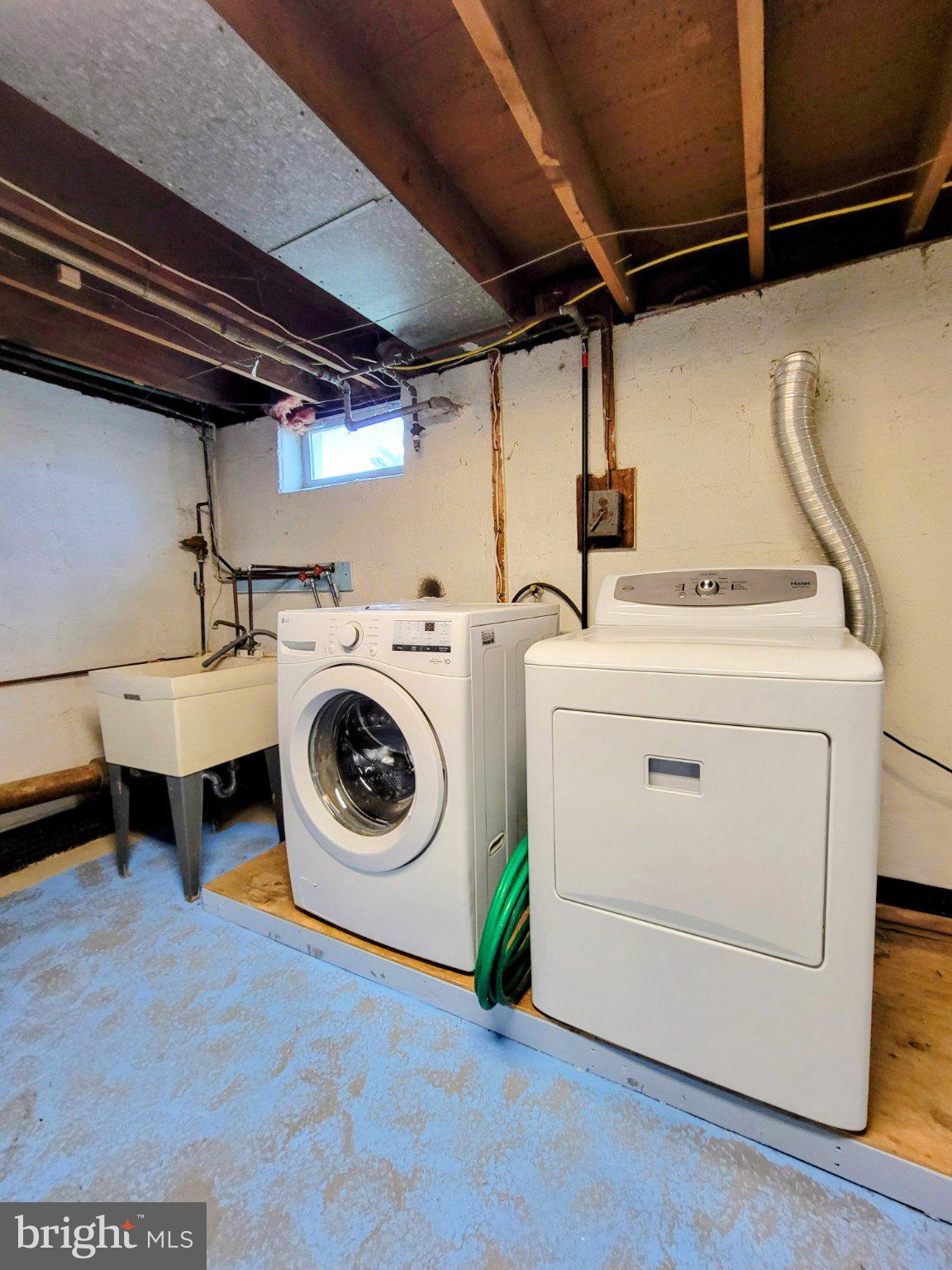 NORTH HILLS - Residential