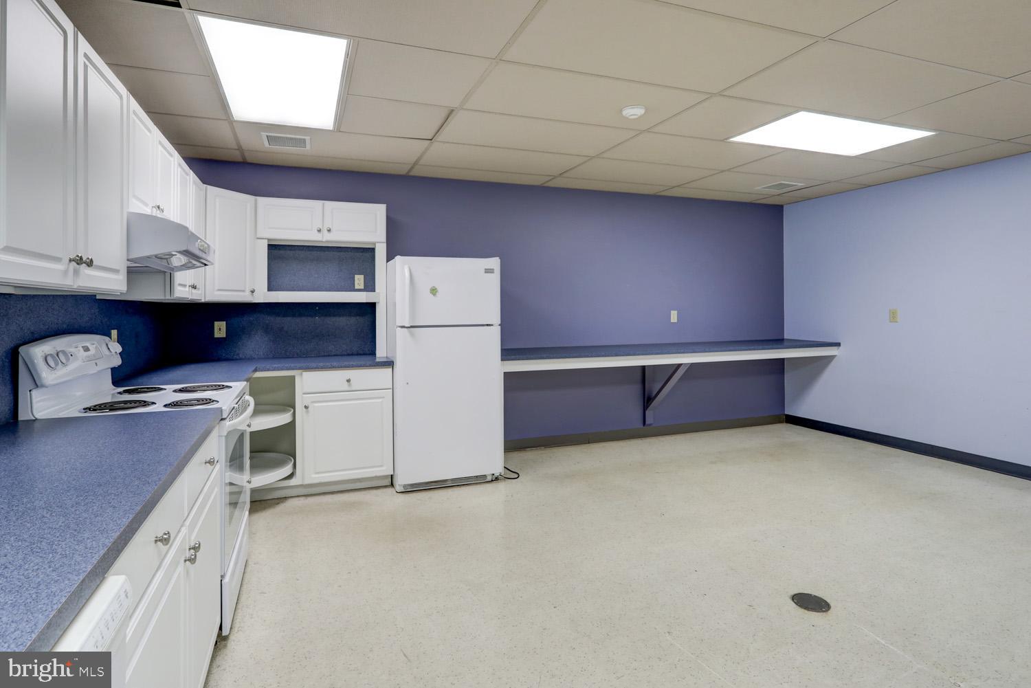 EAST HEMPFIELD TWP - Commercial Sale