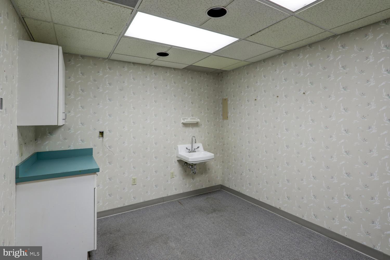 EAST HEMPFIELD TWP - Commercial Sale