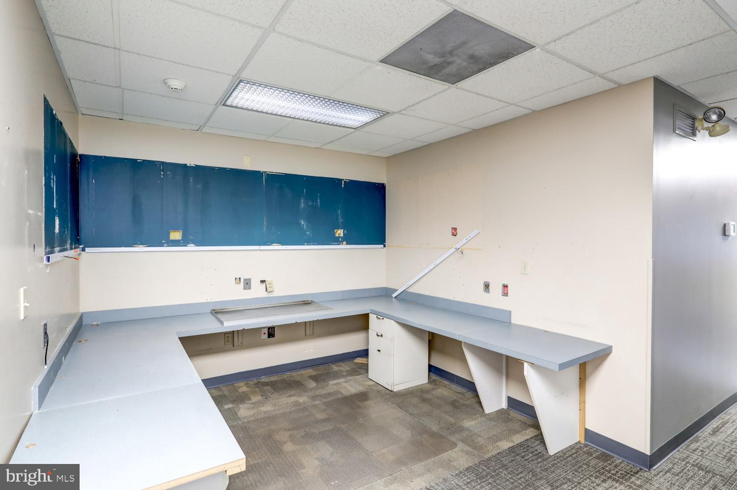 EAST HEMPFIELD TWP - Commercial Sale