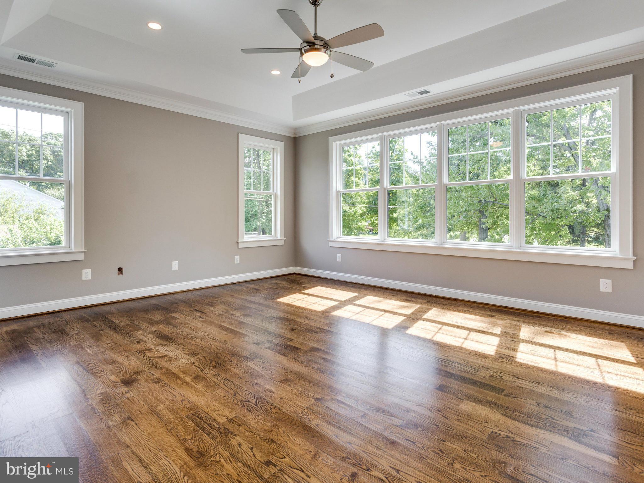 WEST VIENNA WOODS - Residential