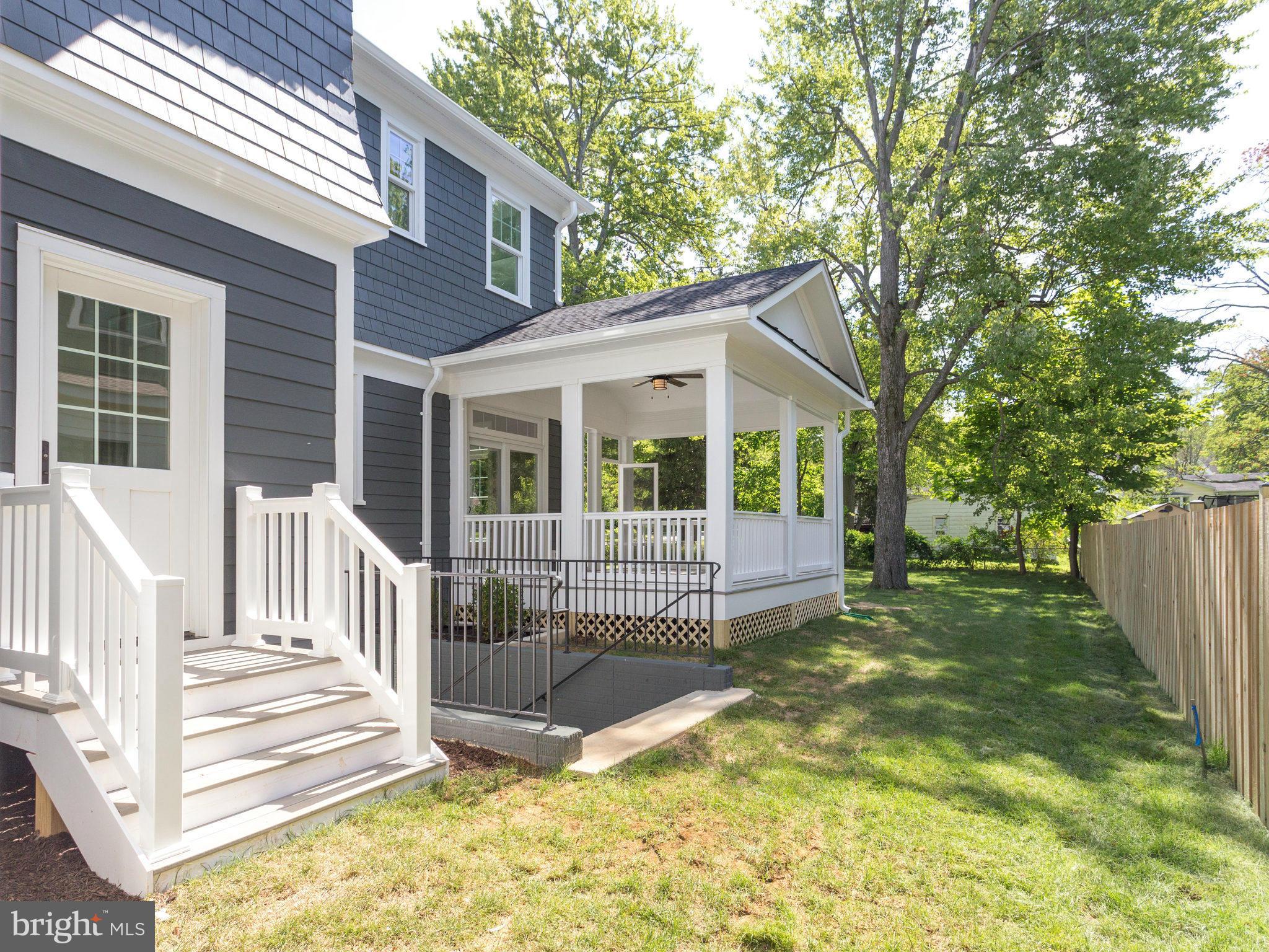 WEST VIENNA WOODS - Residential