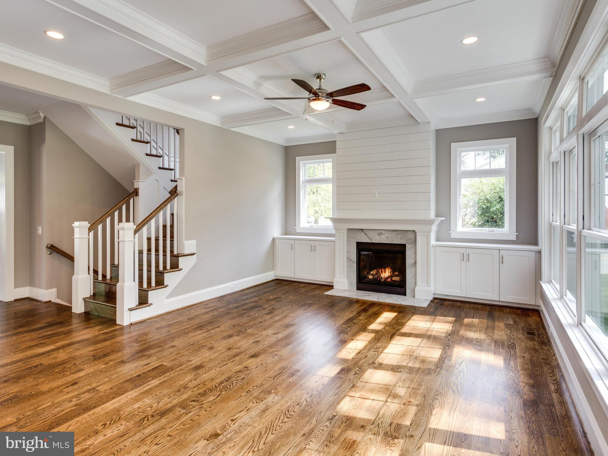 WEST VIENNA WOODS - Residential