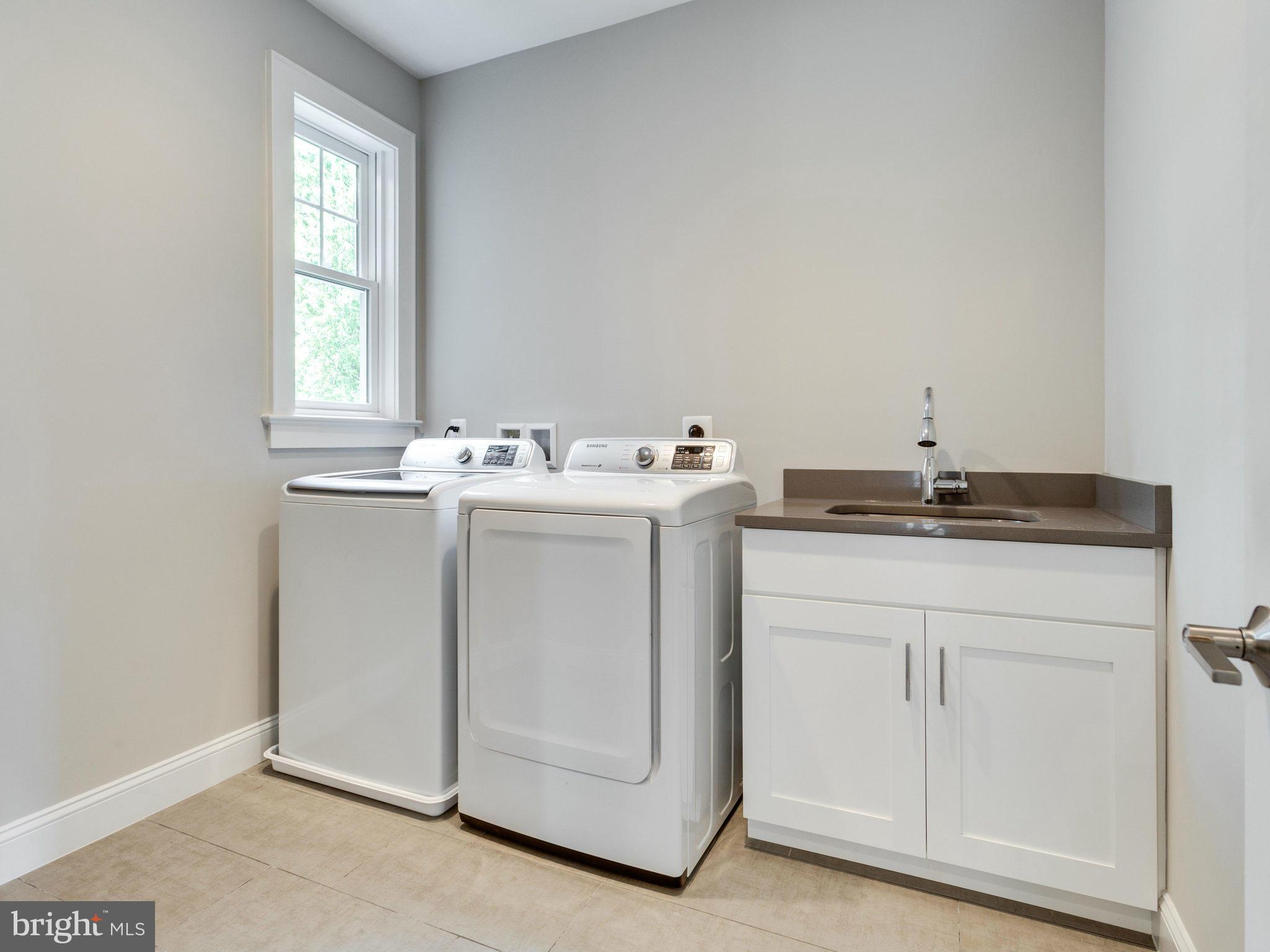 WEST VIENNA WOODS - Residential