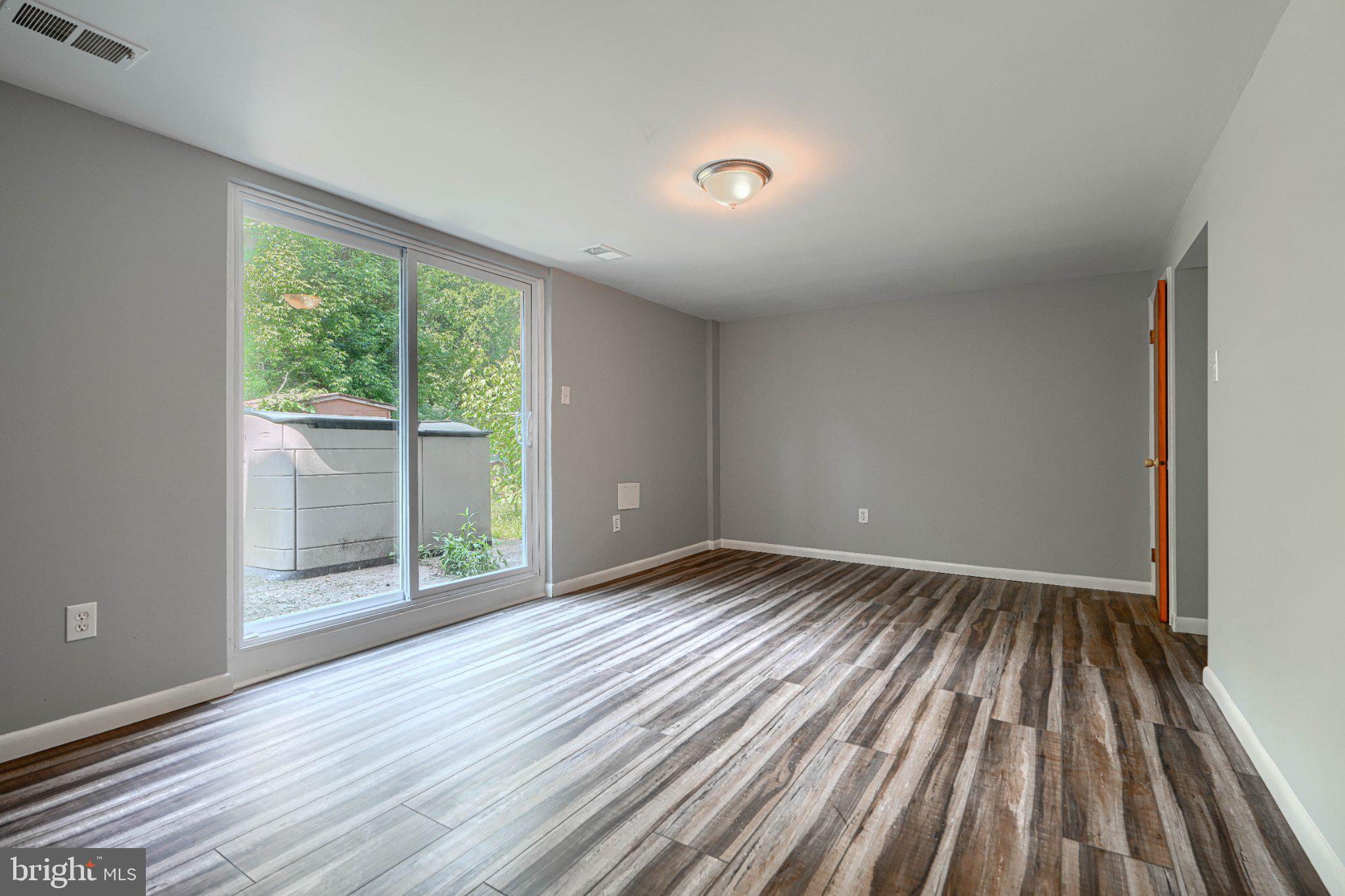 REISTERSWOOD - Residential