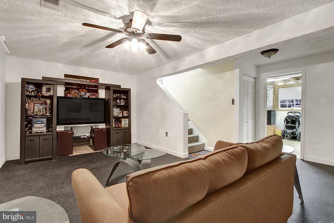 ROBERTS FIELD - Residential