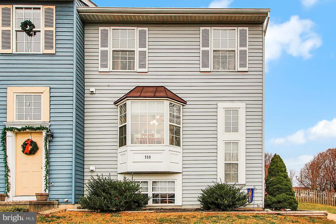 ROBERTS FIELD - Residential