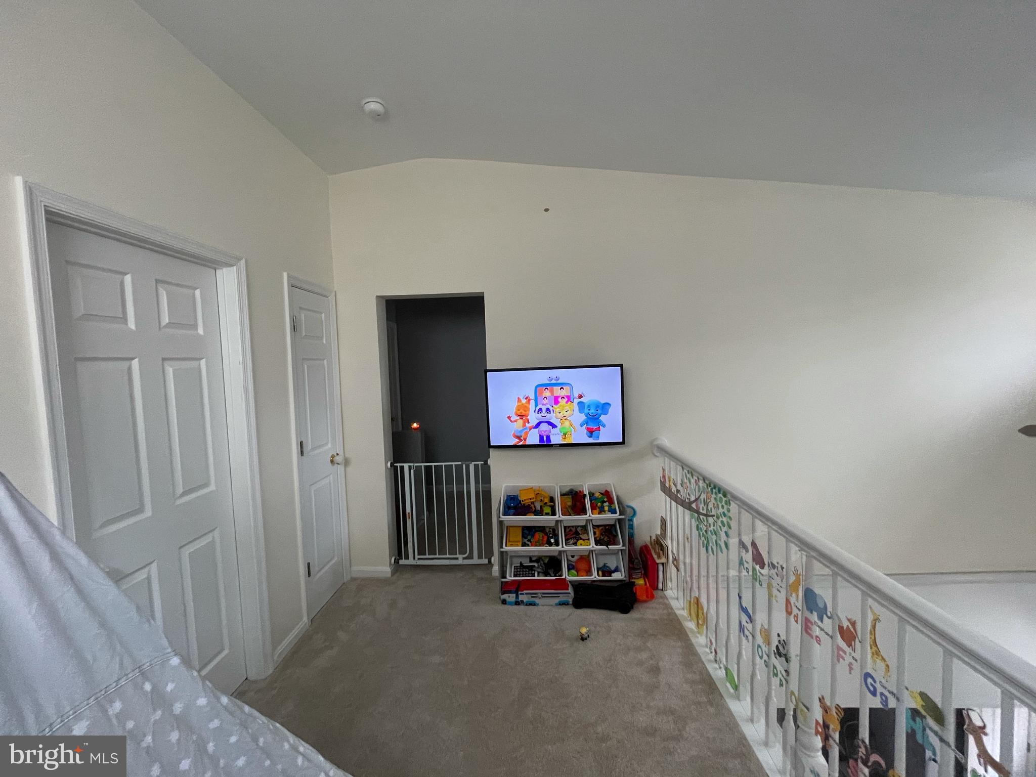 NEW COLONY VILLAGE - Residential