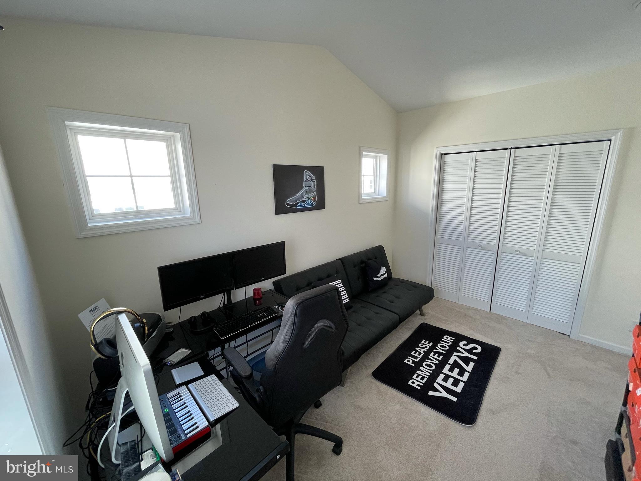 NEW COLONY VILLAGE - Residential