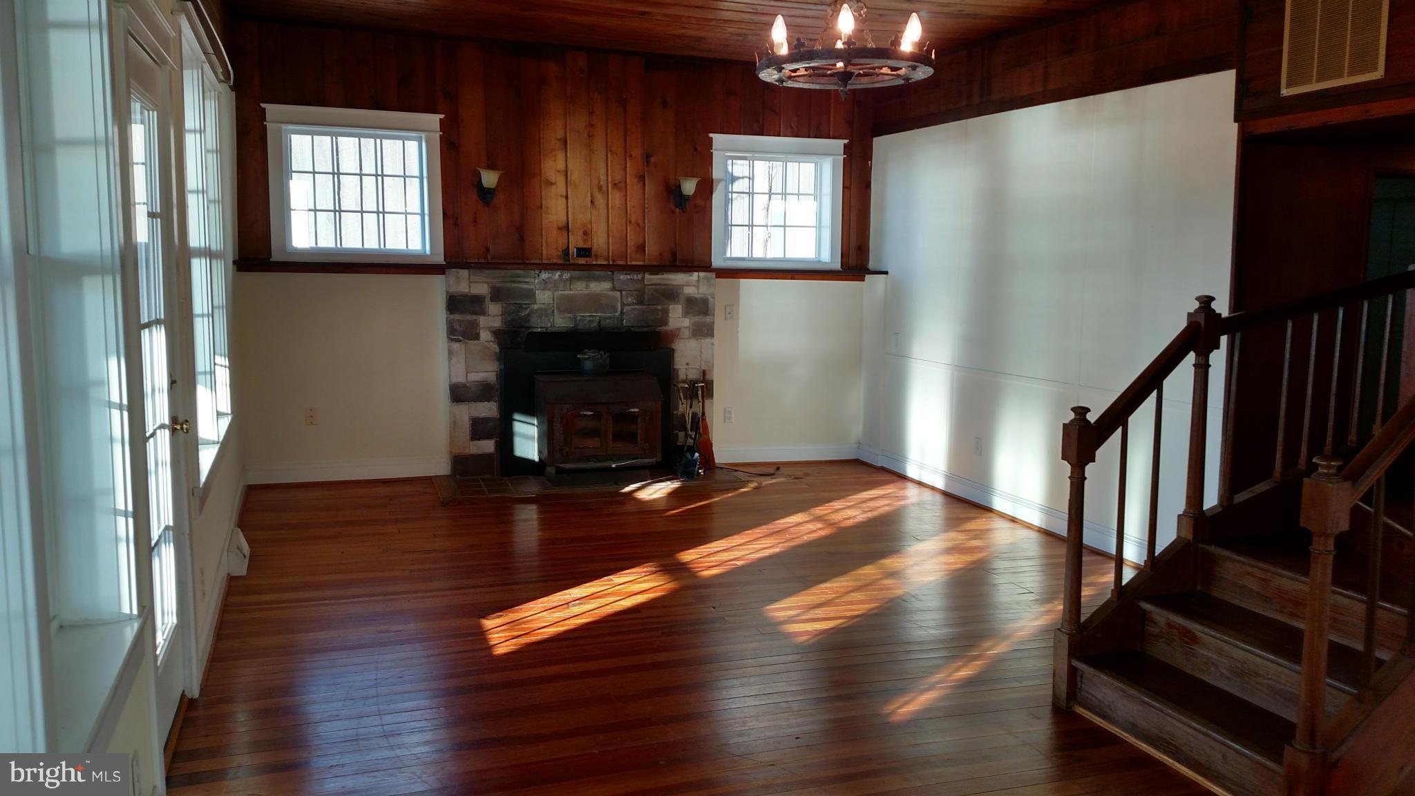 TALL TIMBERS - Residential