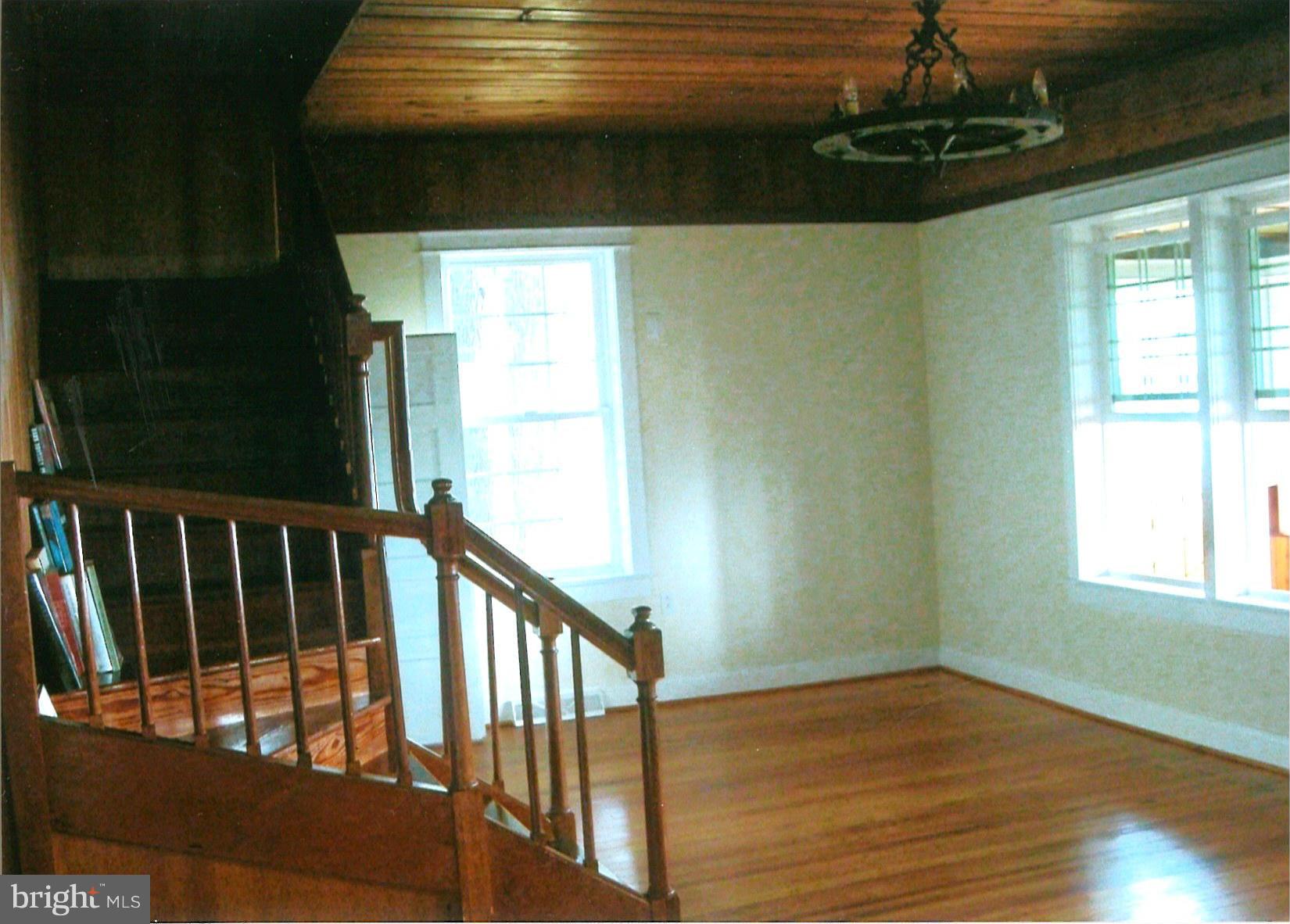 TALL TIMBERS - Residential