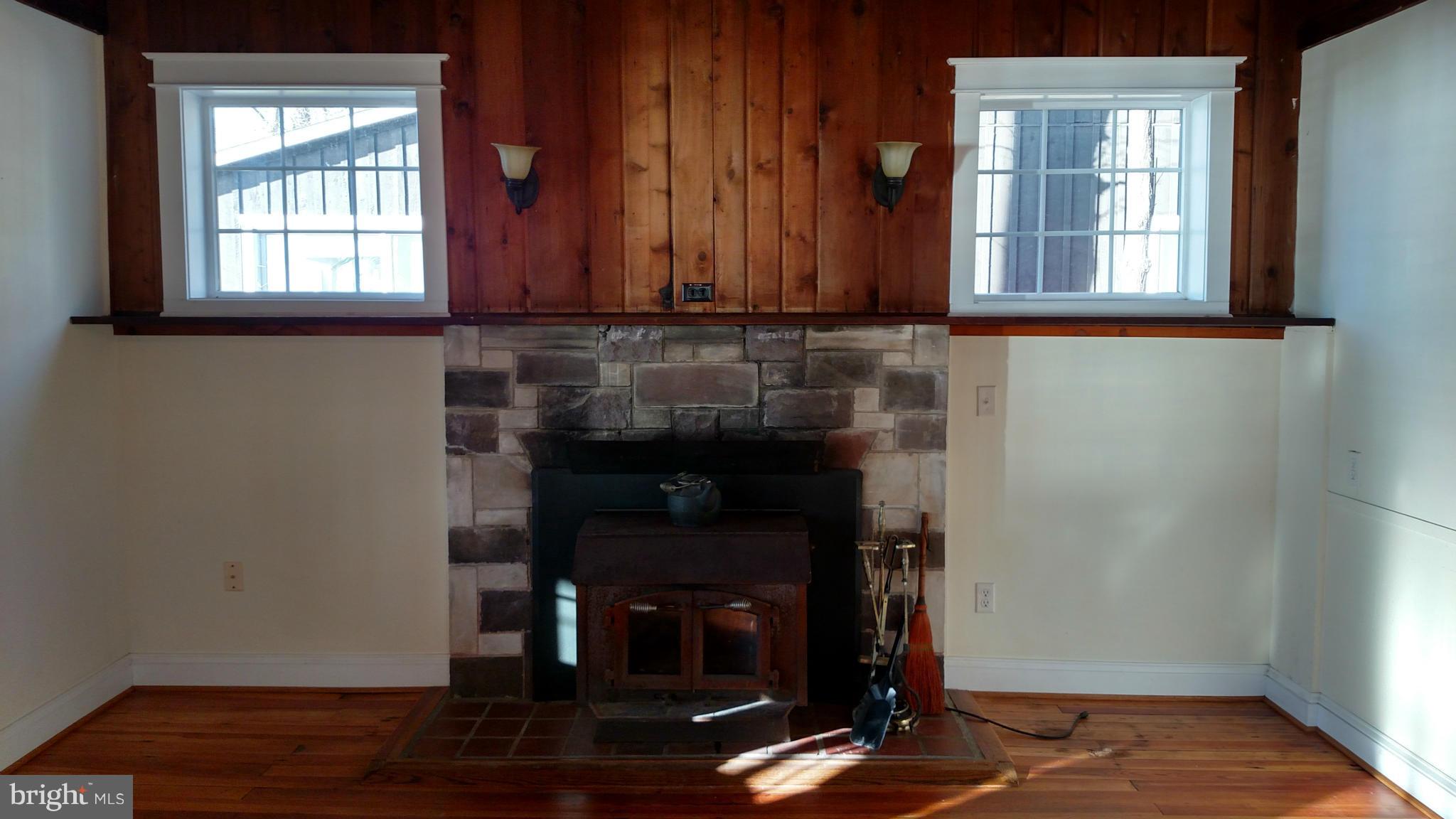 TALL TIMBERS - Residential