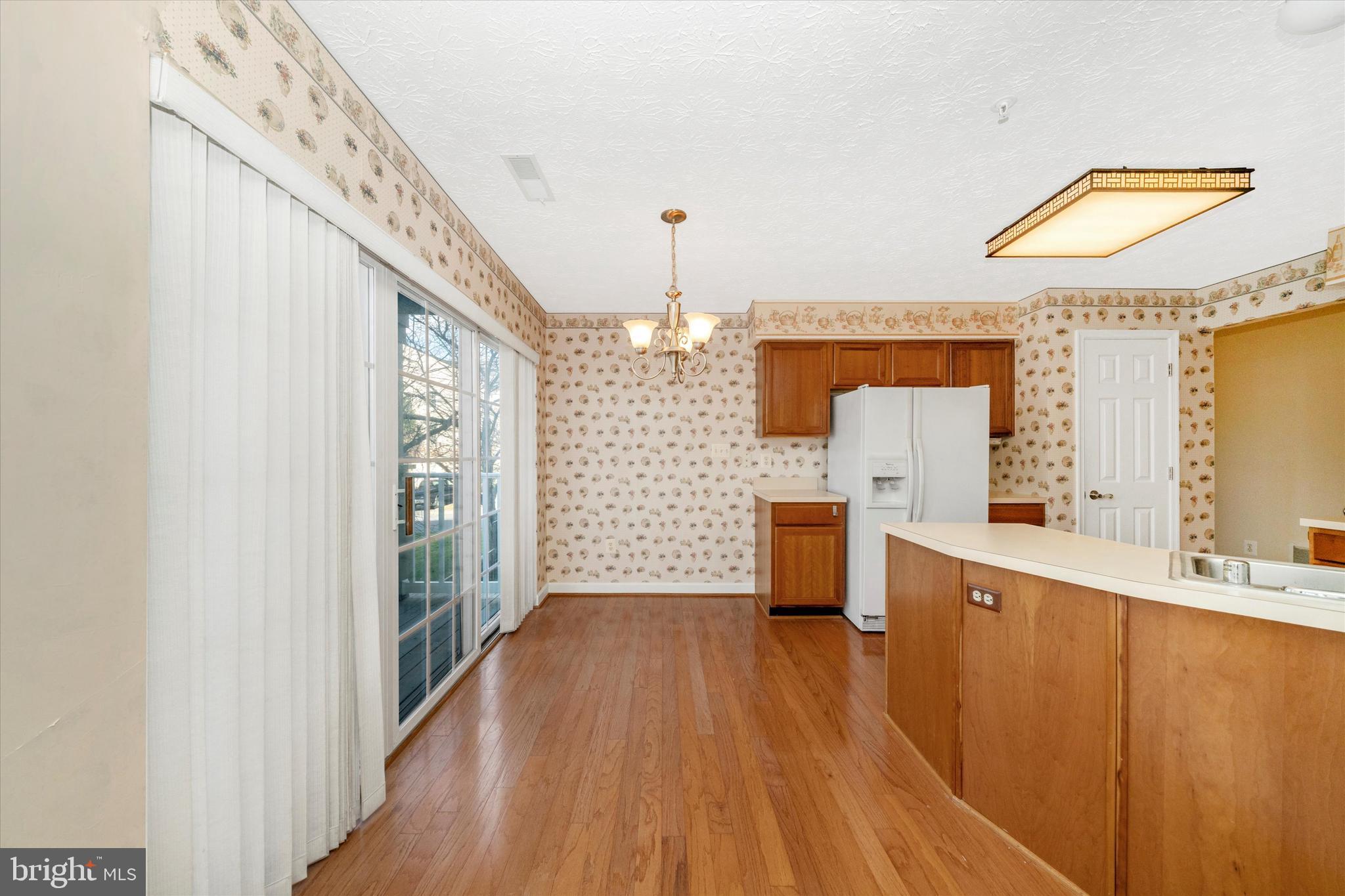 SPRING RIDGE - Residential