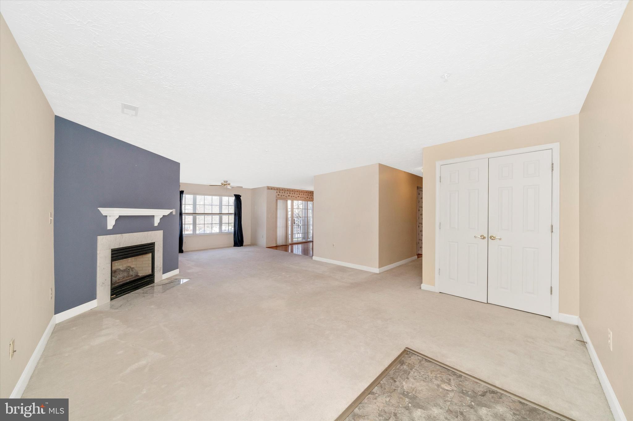 SPRING RIDGE - Residential