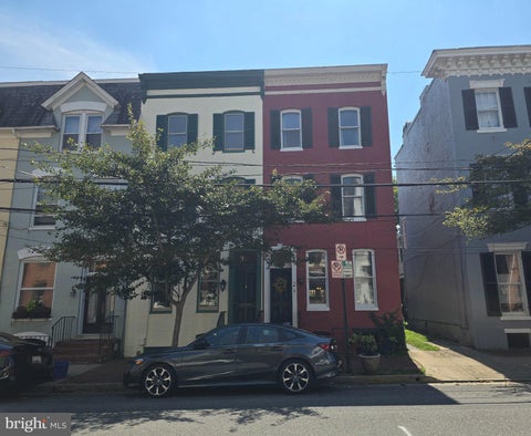 Townhouse For Sale - 114 W Third Street<br/> FREDERICK, MD 21701
