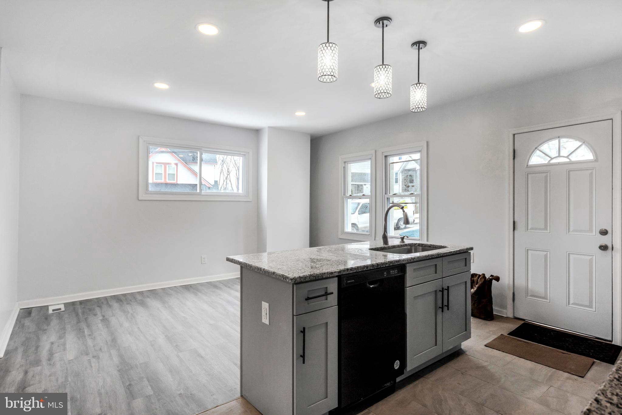 HIGHLAND PARK - Residential