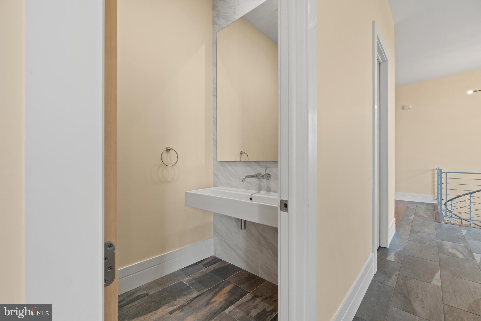 LIZZIE MILL RD - Farm