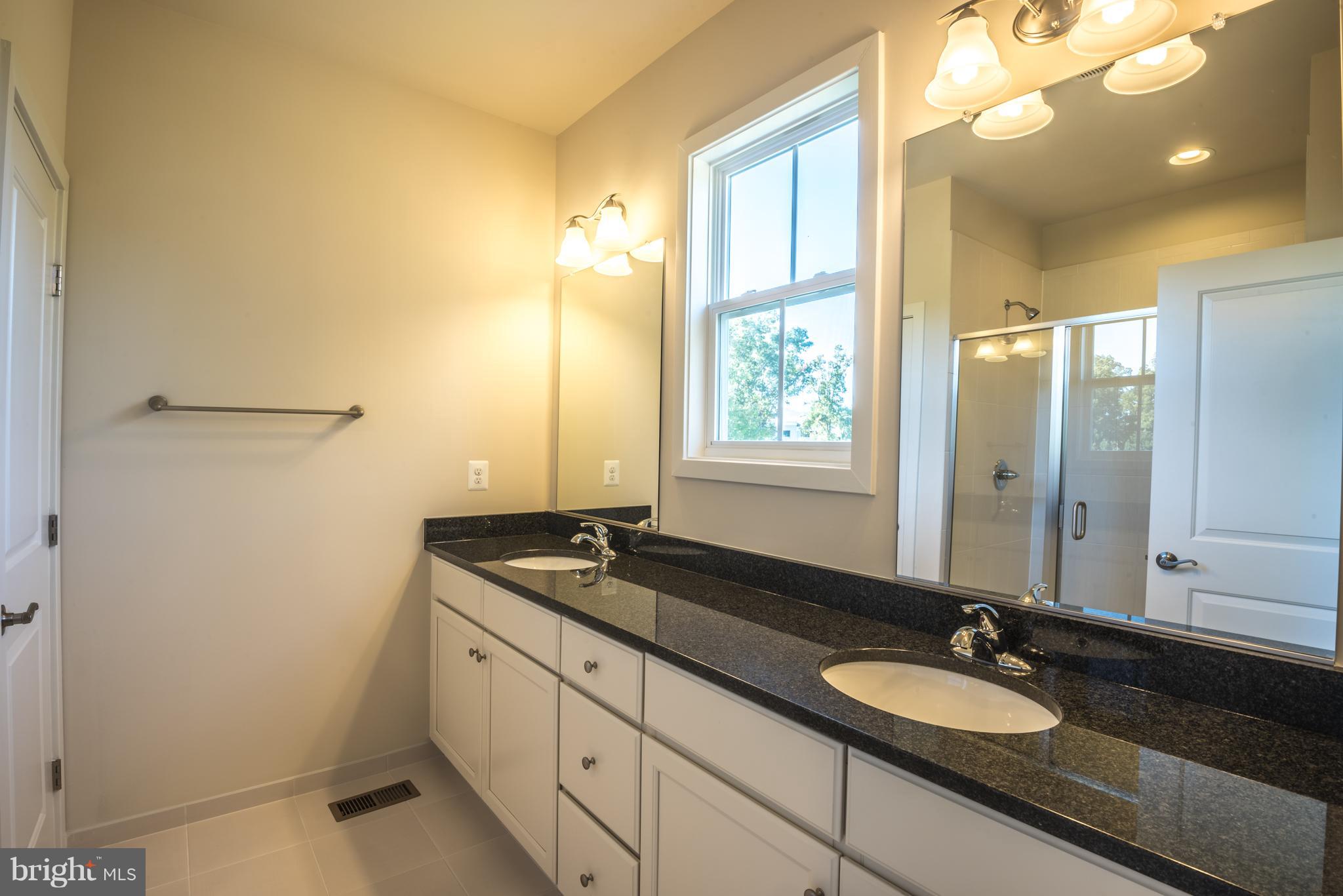 OYSTER BAY CONDOMINIUMS - Residential