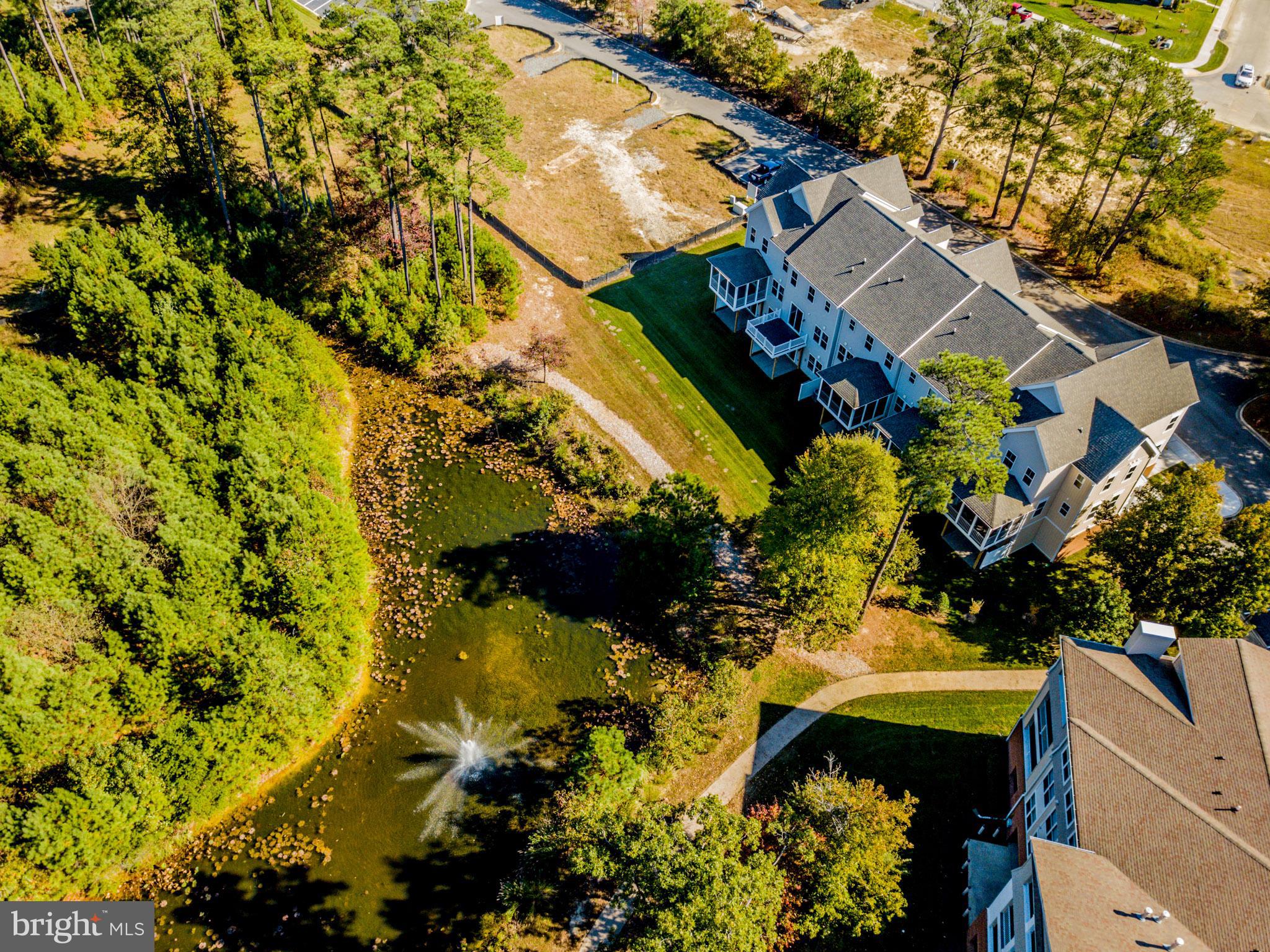 OYSTER BAY CONDOMINIUMS - Residential