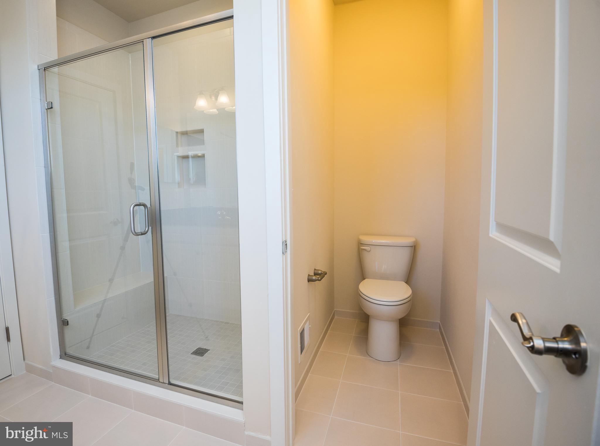 OYSTER BAY CONDOMINIUMS - Residential