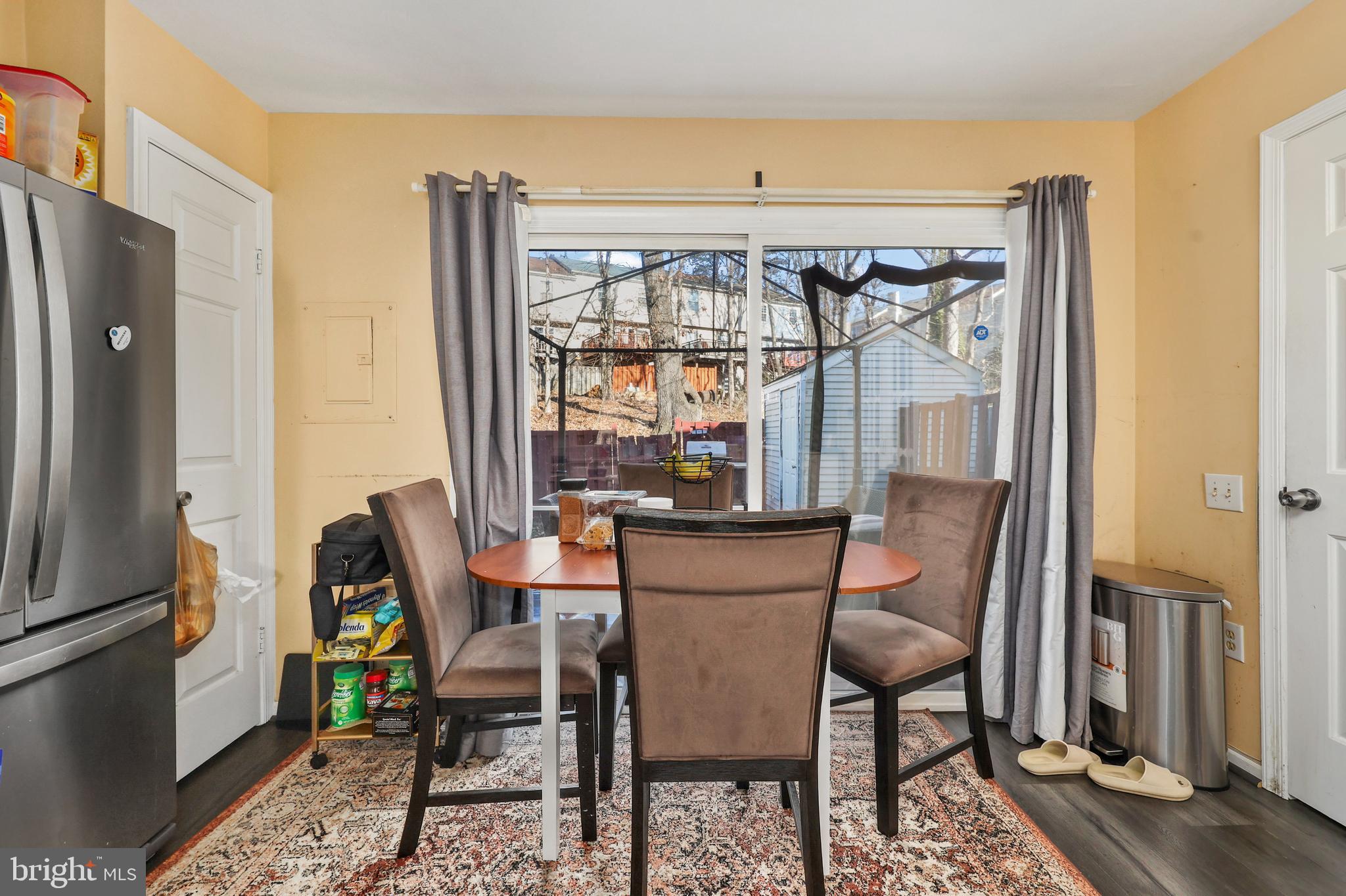 LAKE RIDGE - Residential