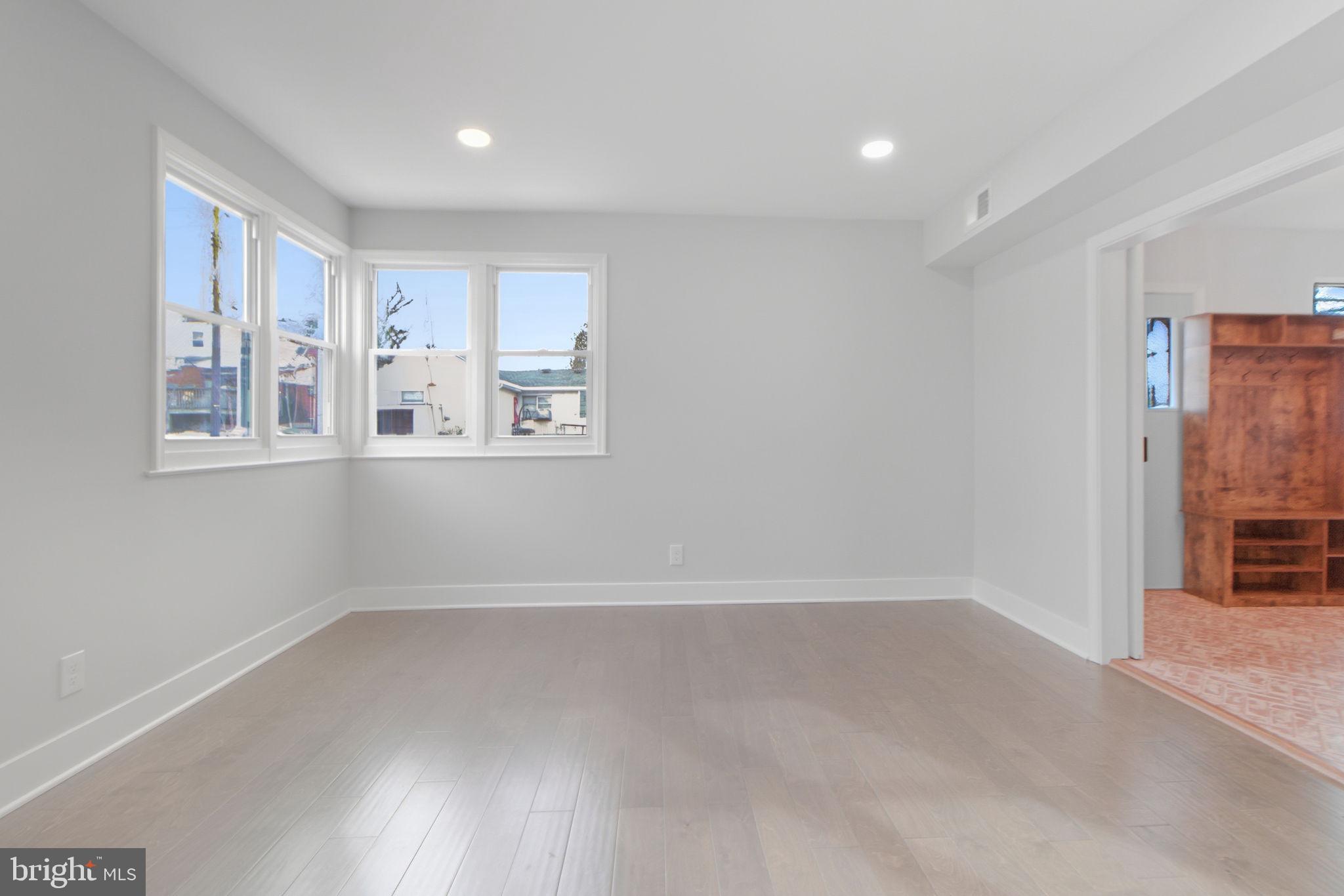 MORGAN PARK - Residential