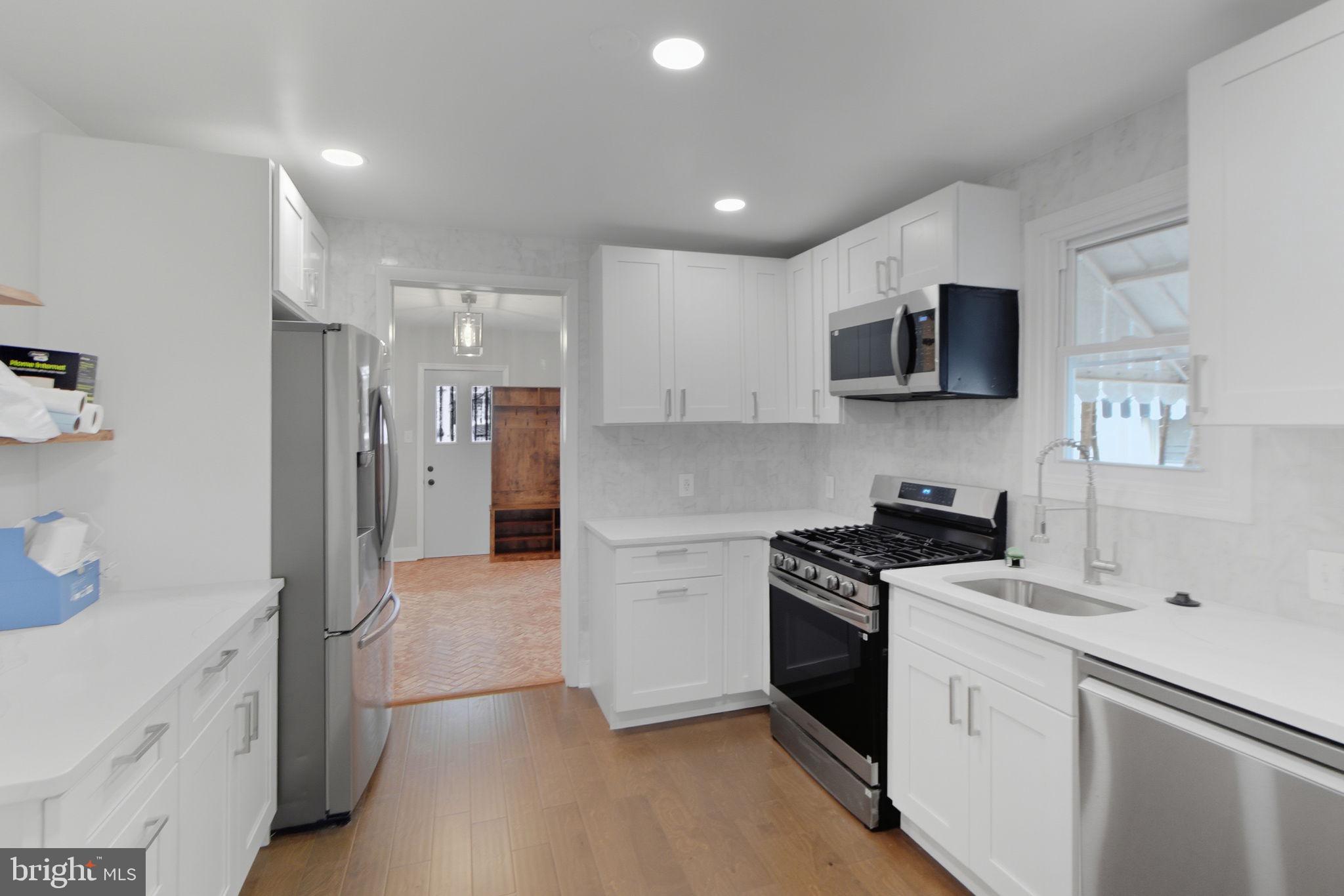 MORGAN PARK - Residential