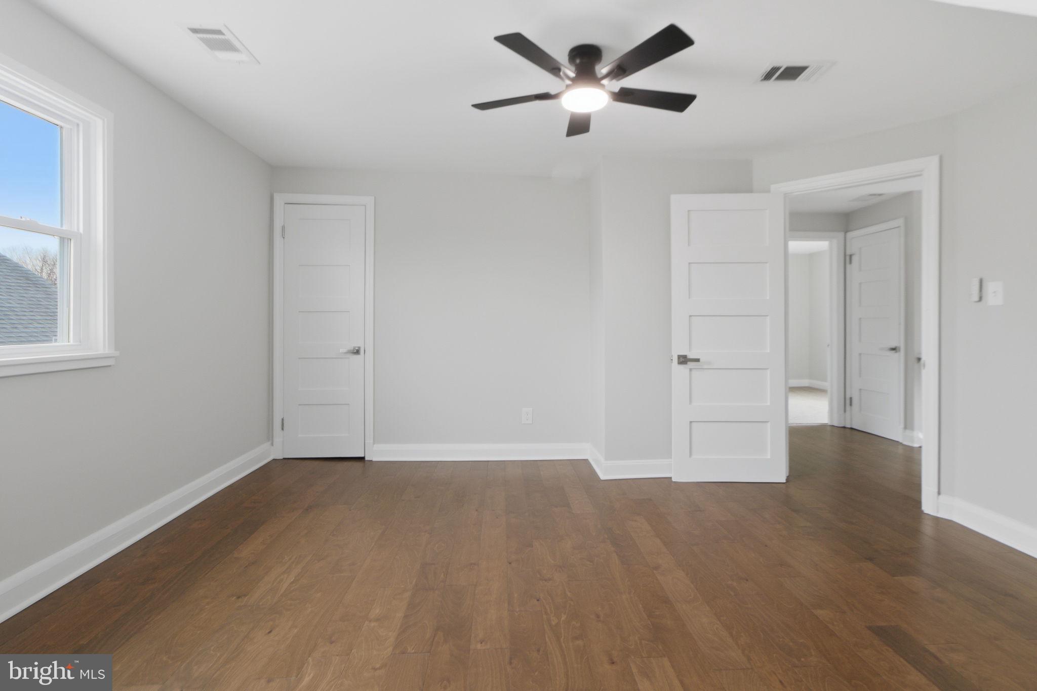 MORGAN PARK - Residential