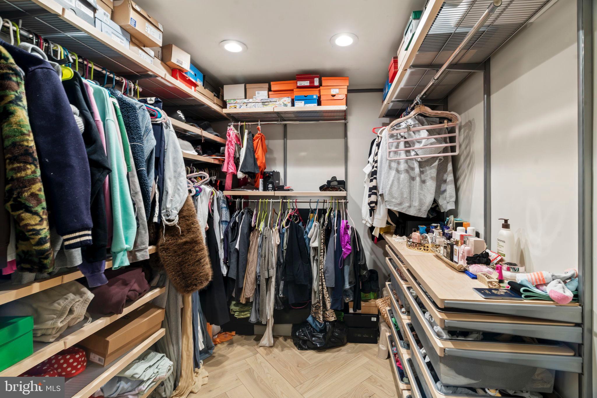 CHATHAM PARK - Residential