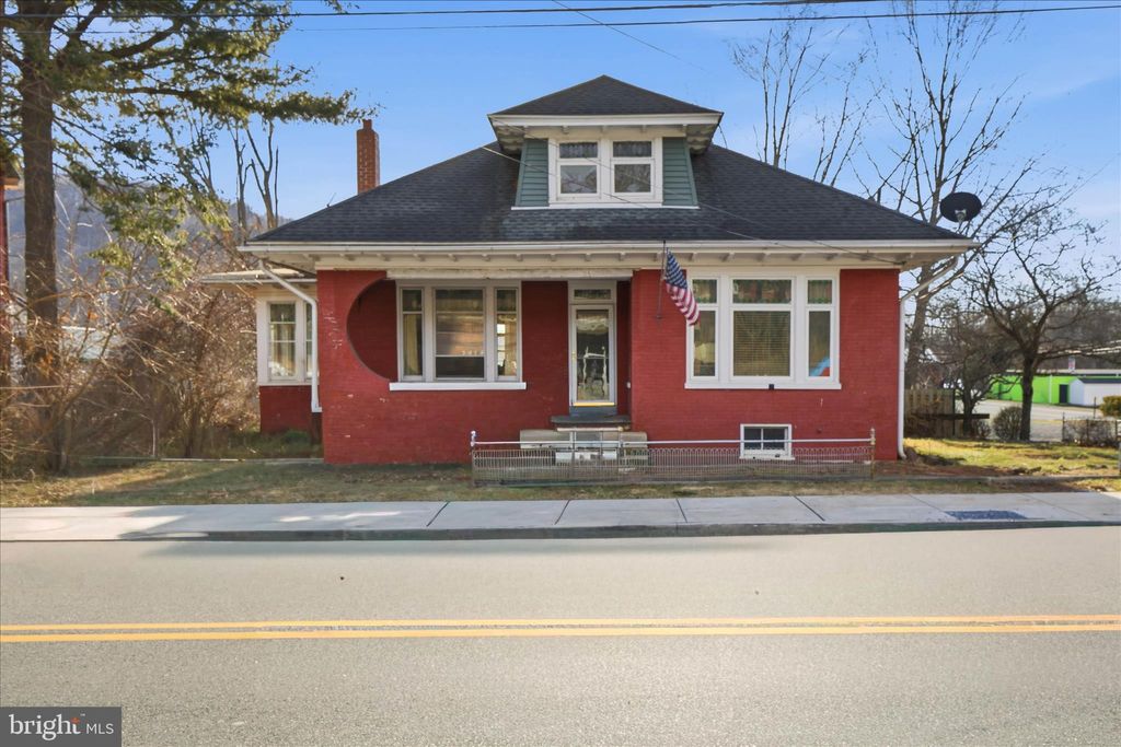 Photo of 127 W Main Street, ADAMSTOWN, PA 19501 (MLS # PALA2081740)