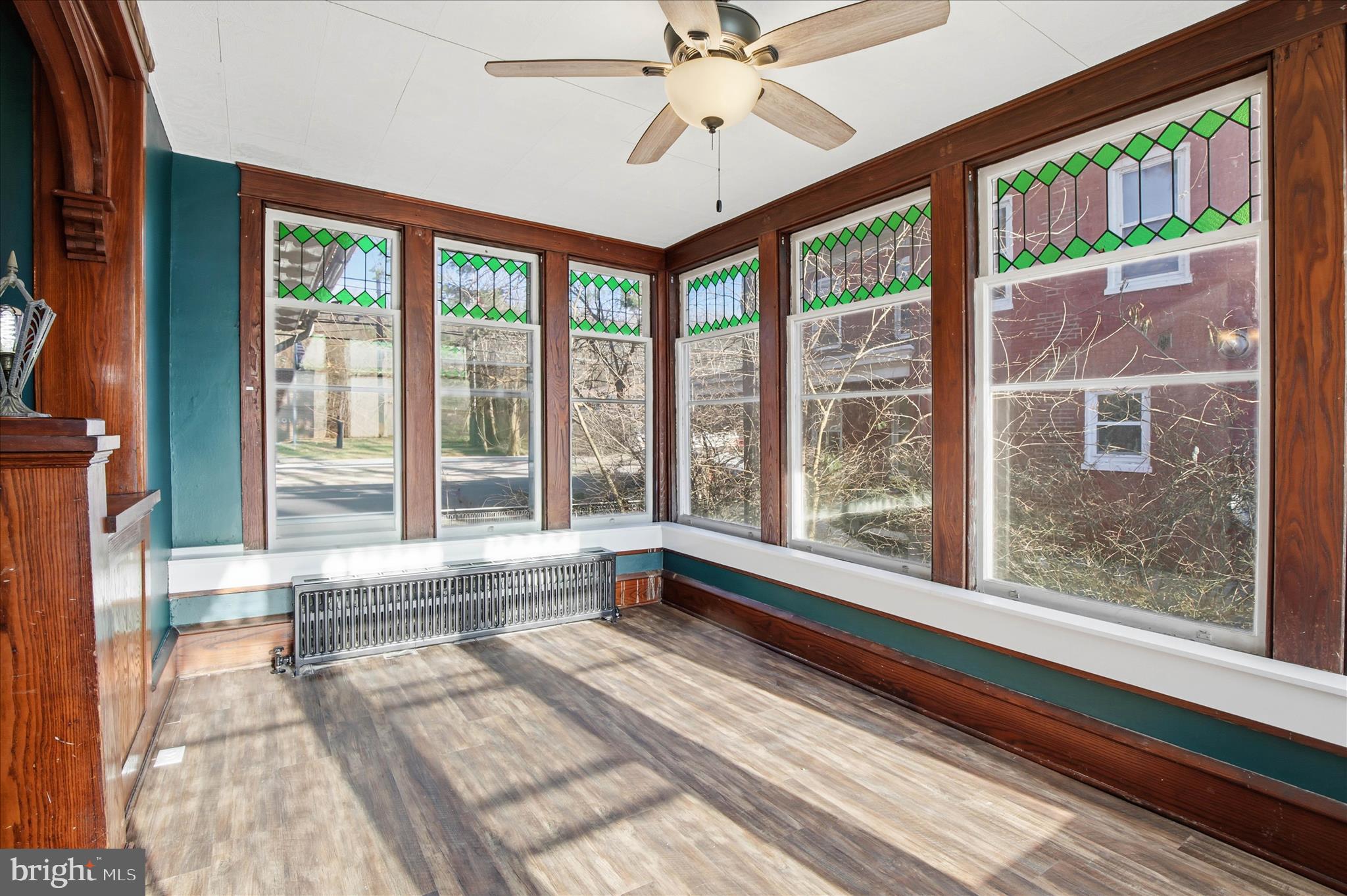 ADAMSTOWN - Residential