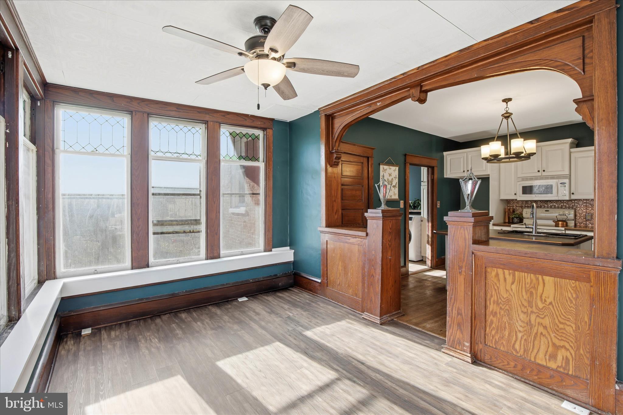 ADAMSTOWN - Residential