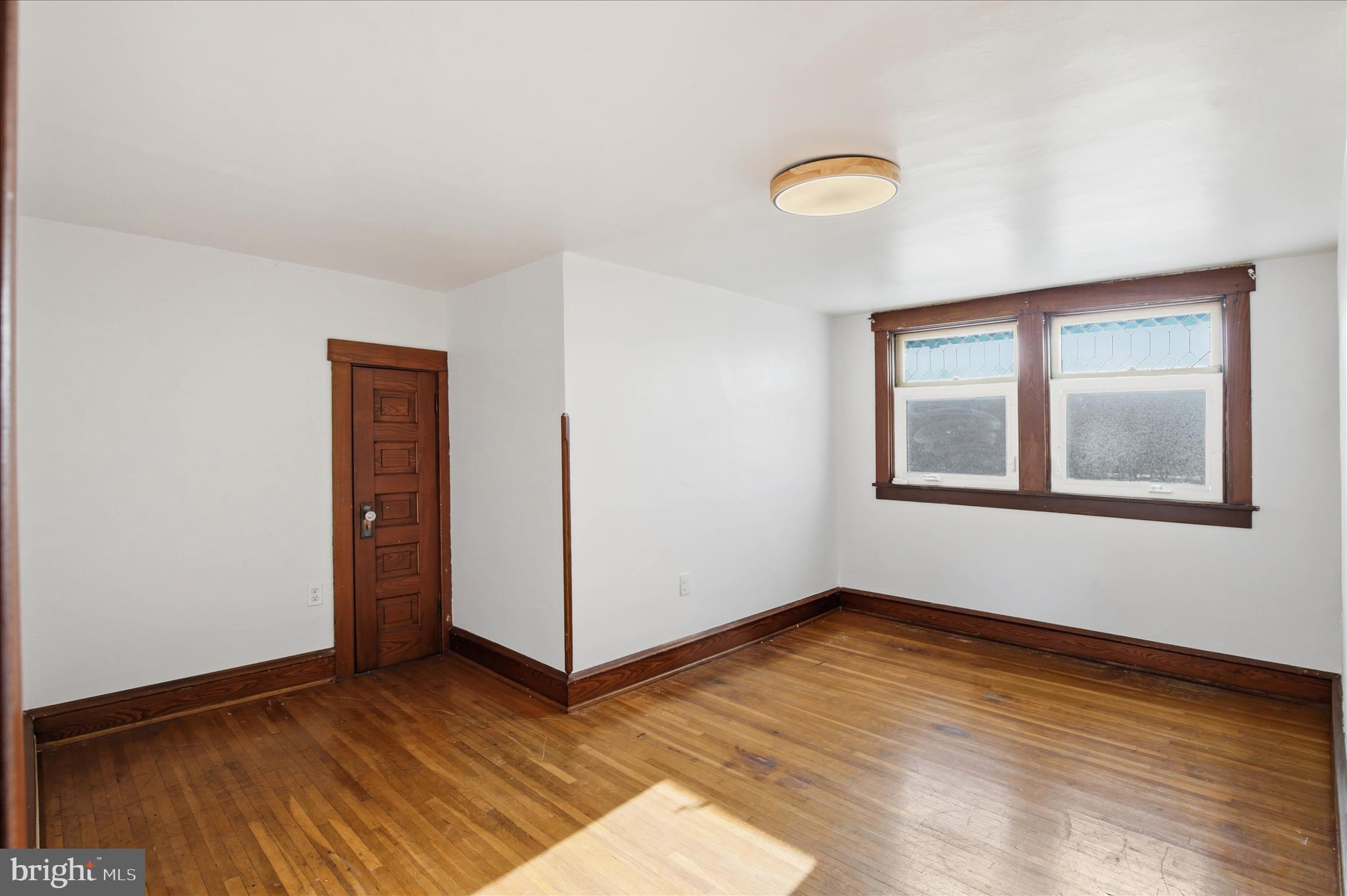 ADAMSTOWN - Residential