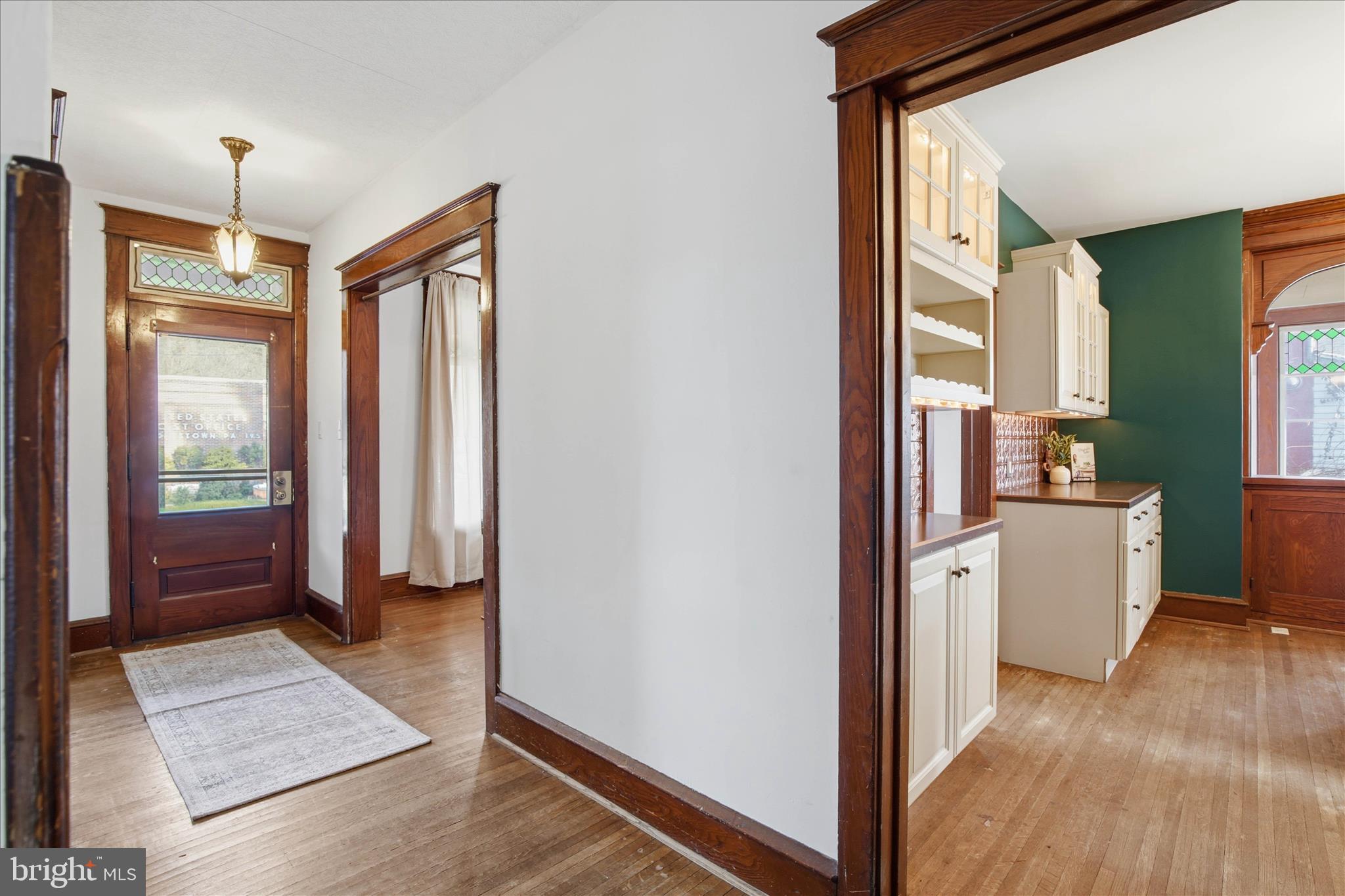 ADAMSTOWN - Residential