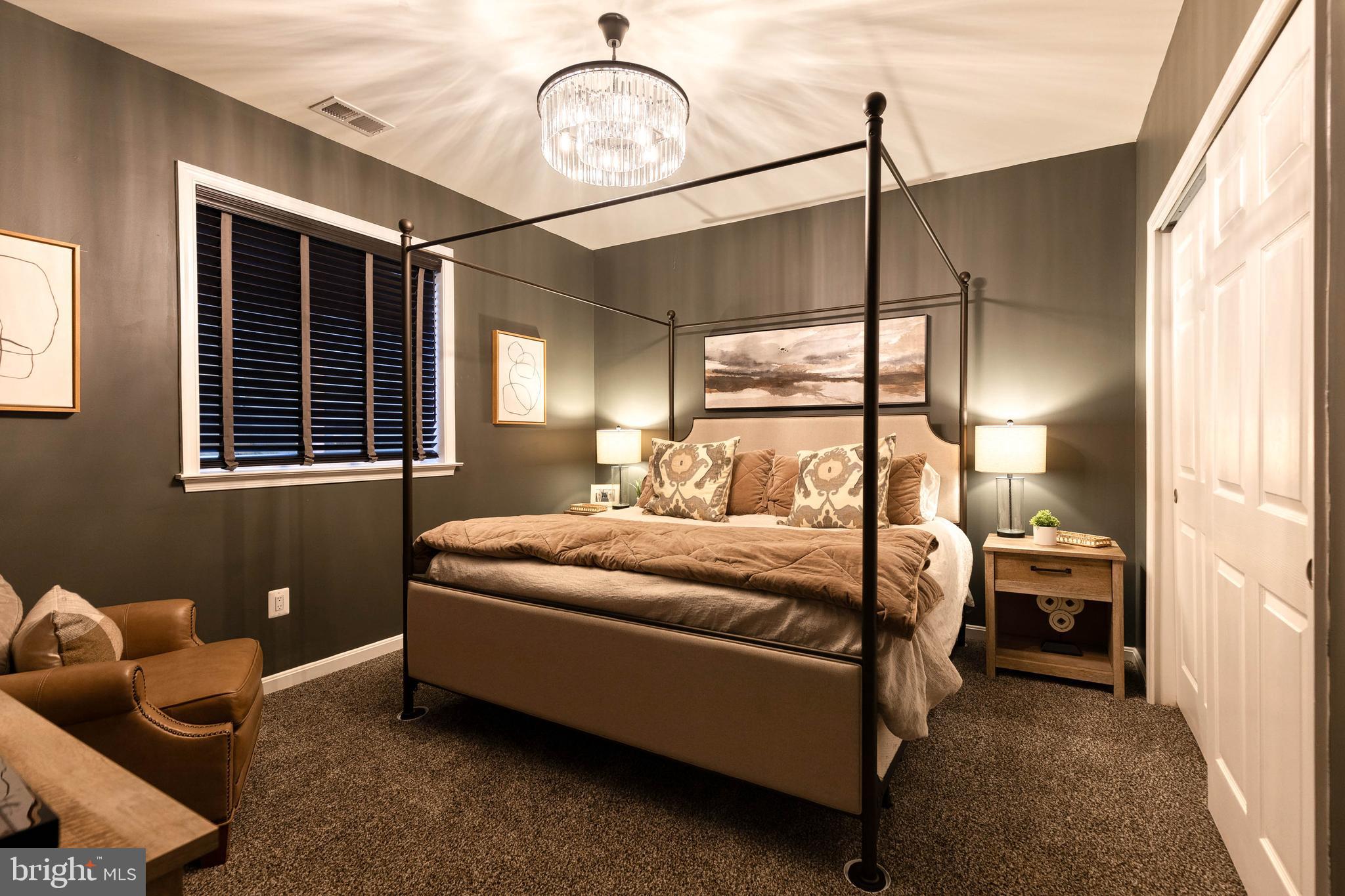 DEER HOLLOW - Residential